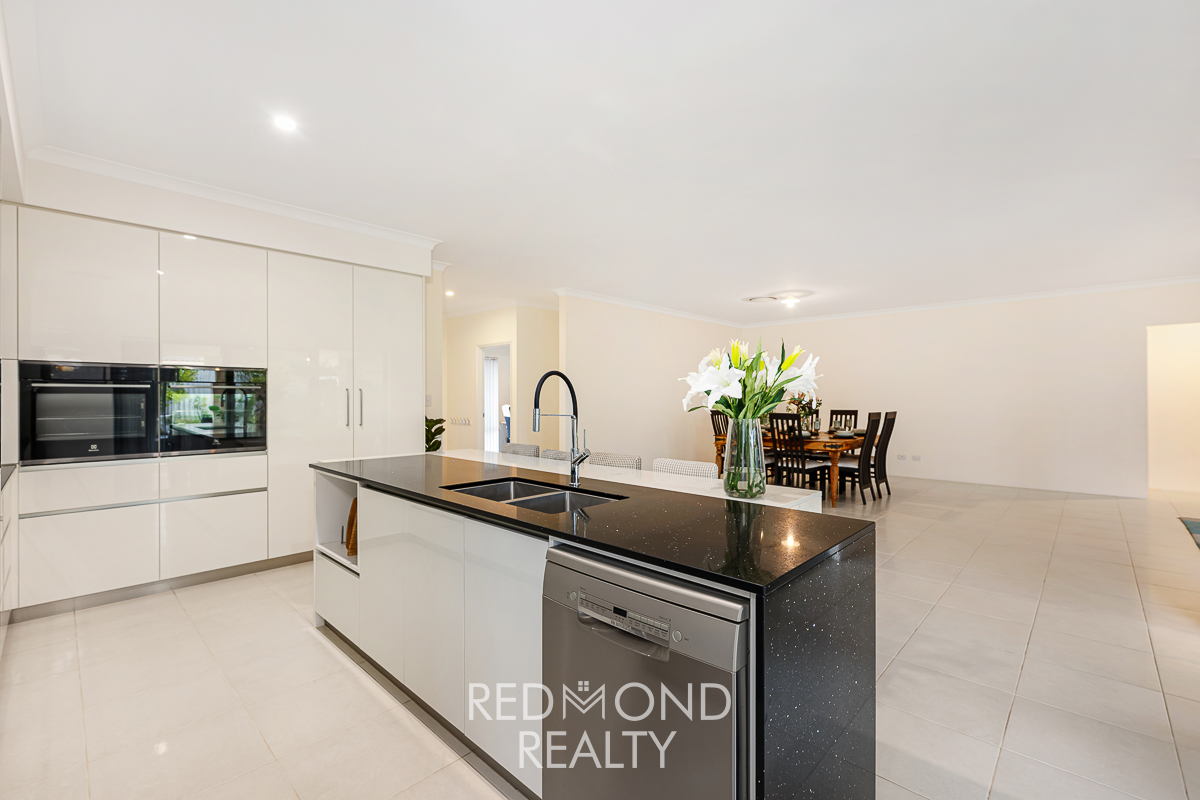 31 Hazelbury Street, Greenwood, WA 6024 - Image 4