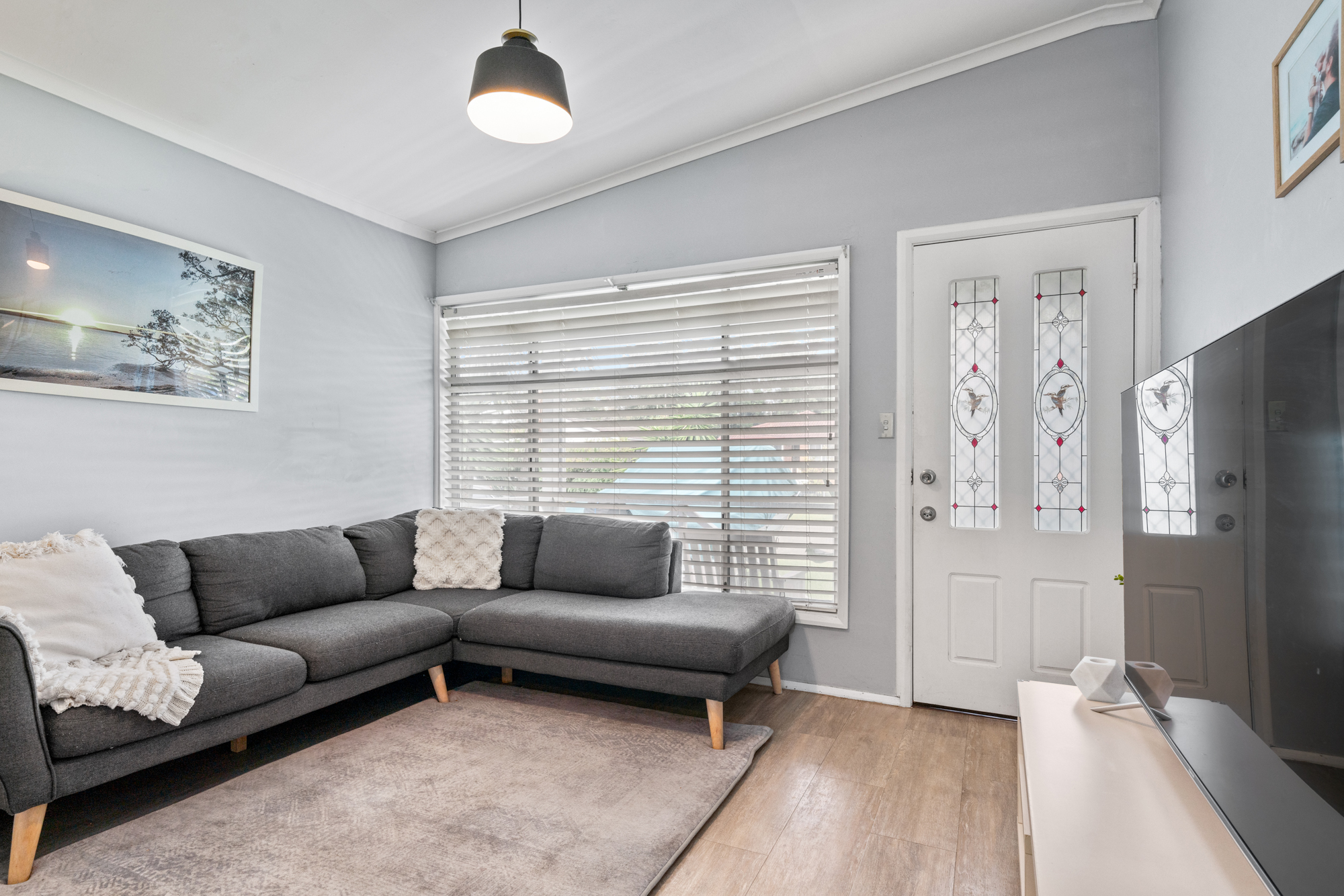 7 BLACK SWAN STREET, Berkeley Vale NSW 2261 - Image 6