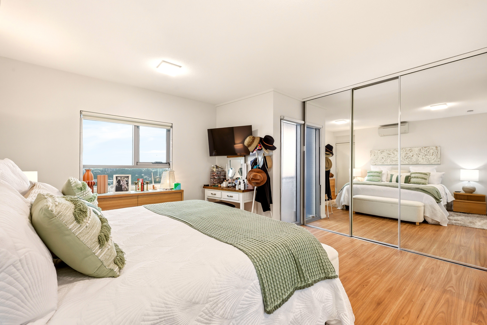 1004 185 REDCLIFFE PARADE, REDCLIFFE QLD 4020 - Image 9