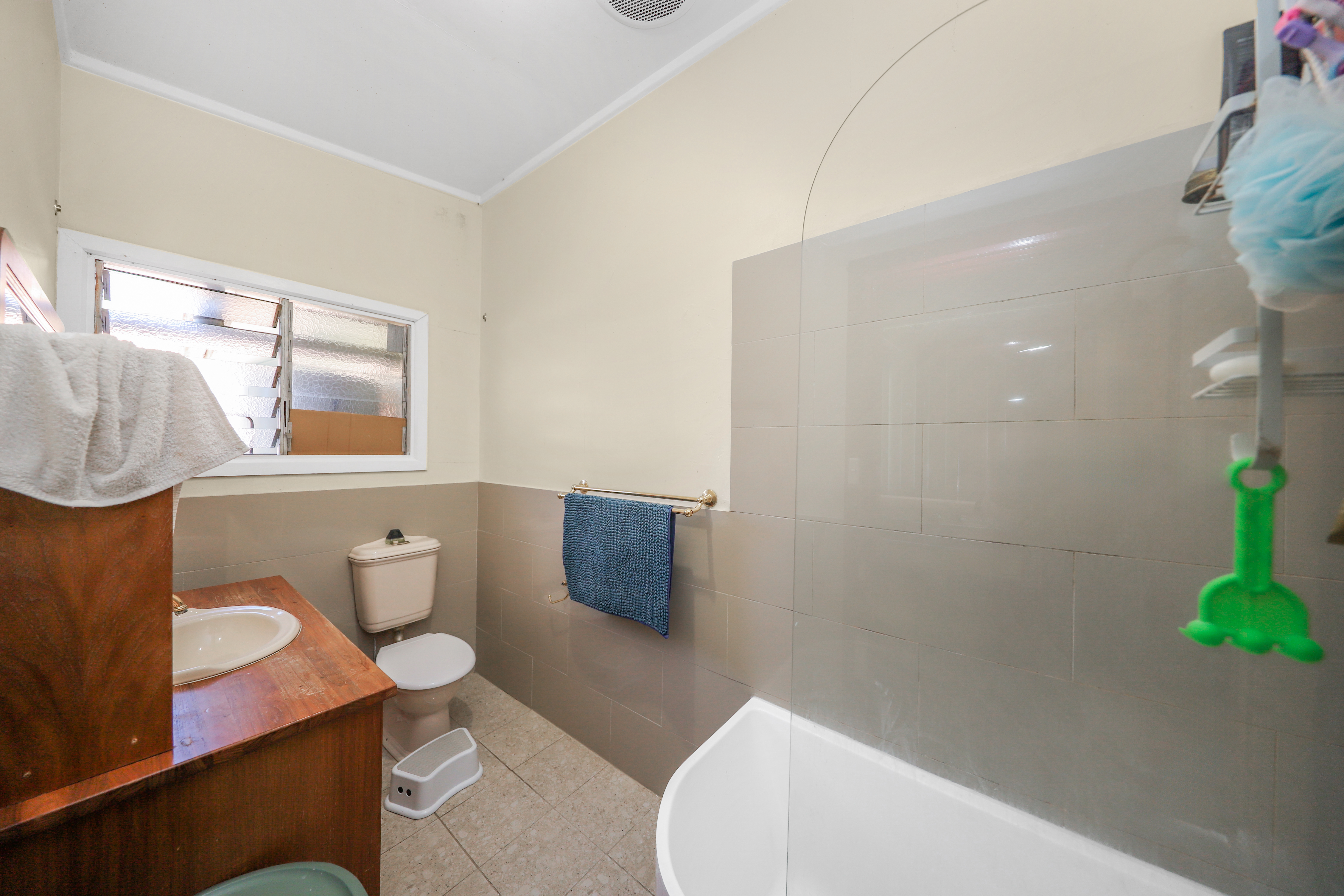 86 CAPPER STREET, Tumut NSW 2720 - Image 4