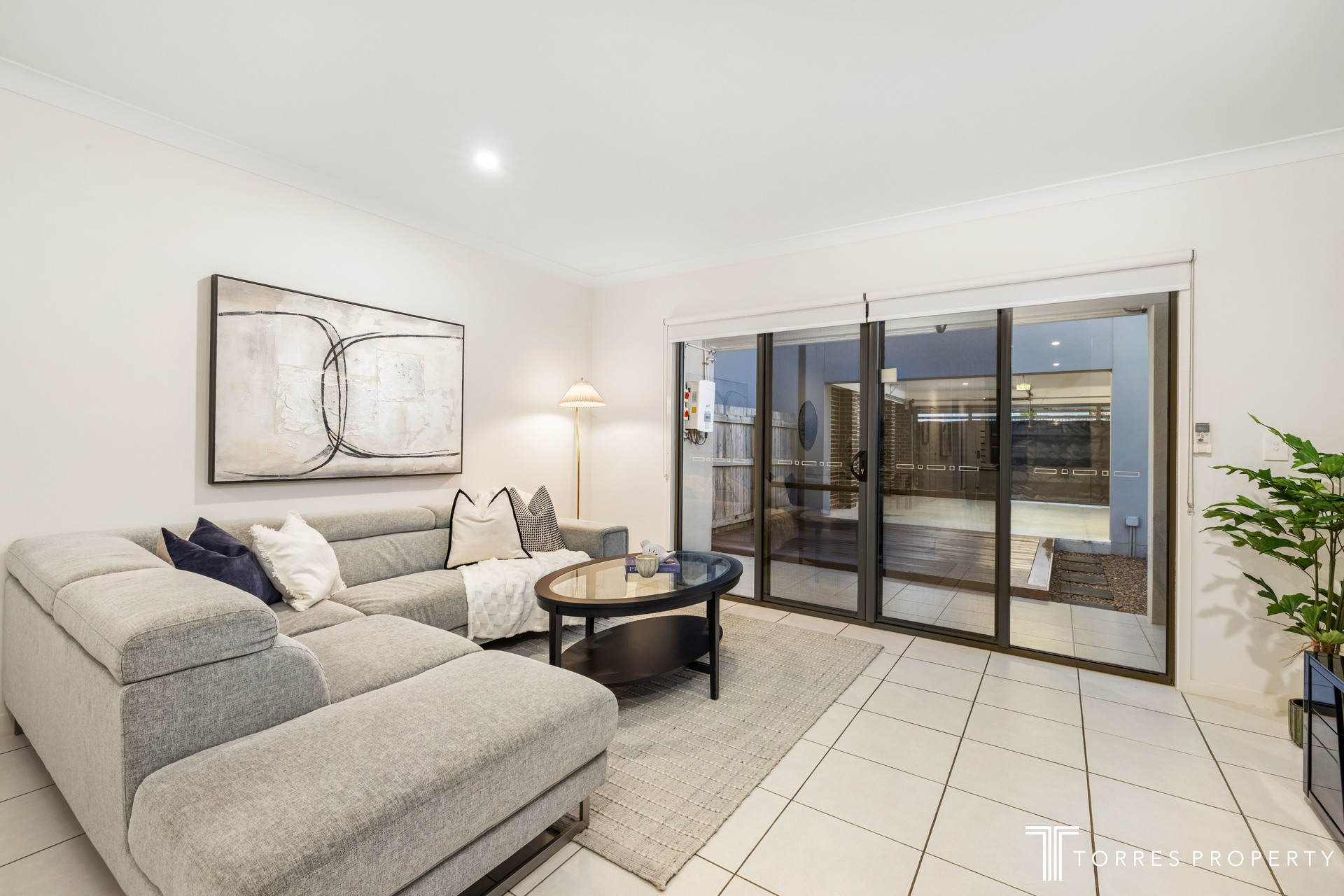 81 Kate Circuit, Rochedale, QLD 4123 - Image 4