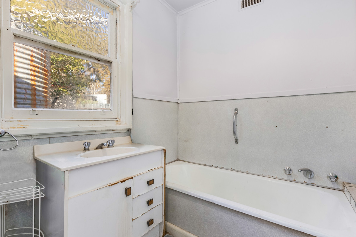 4-bedroom house at 5 Reef Street, Wedderburn, Vic, 3518, Loddon, Victoria