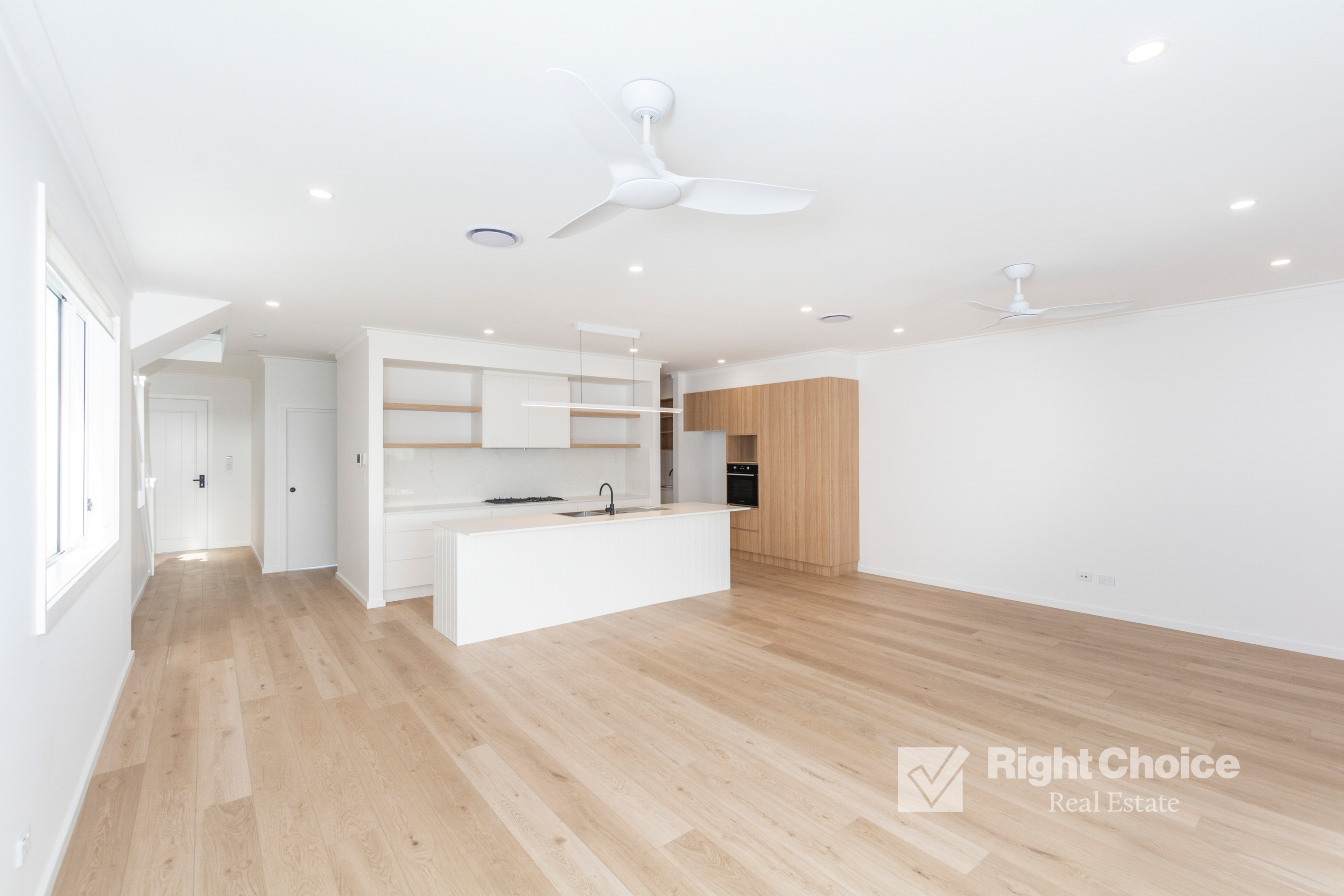 3-bedroom unit at 8 Piper Drive, Dunmore, NSW 2529, Shellharbour, New South Wales