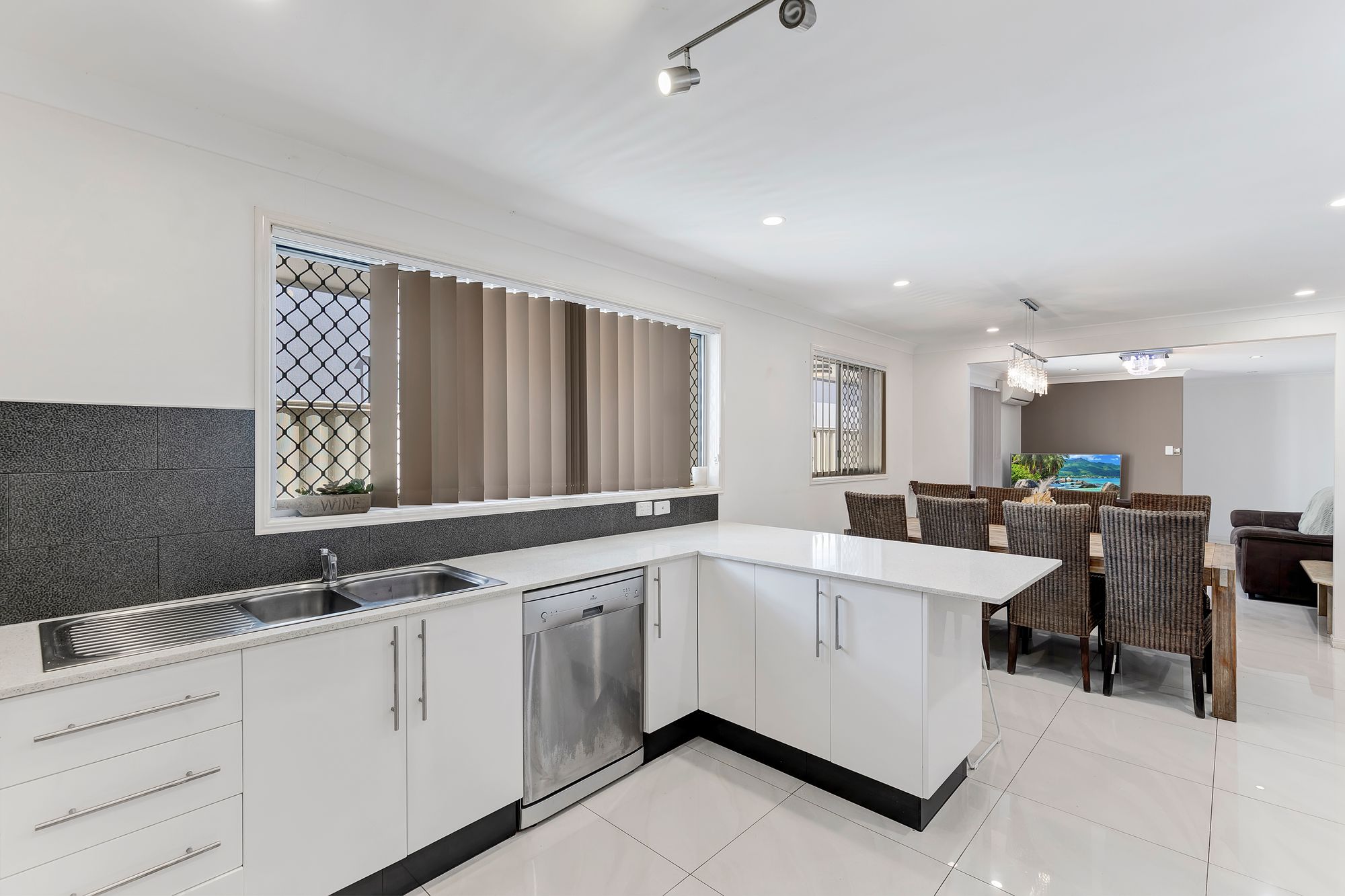 11A Dema Street, Sunnybank, QLD 4109 - Image 9