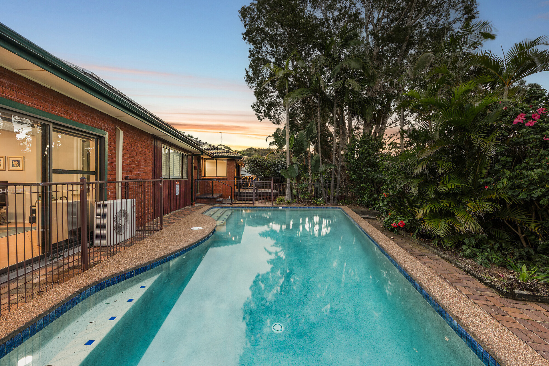 6 HOWSE CRESCENT, Cromer NSW 2099 - Image 2