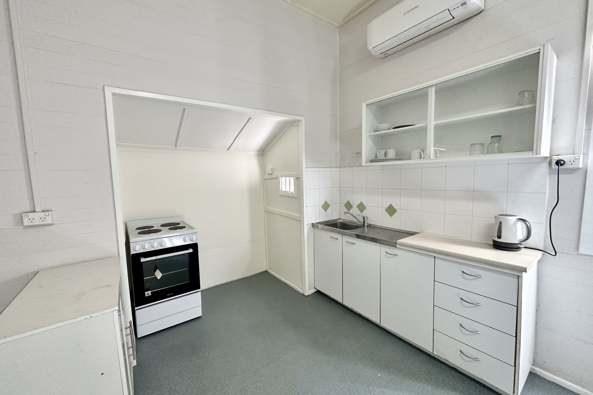 6 Short Street, Bundamba, QLD 4304 - Image 8