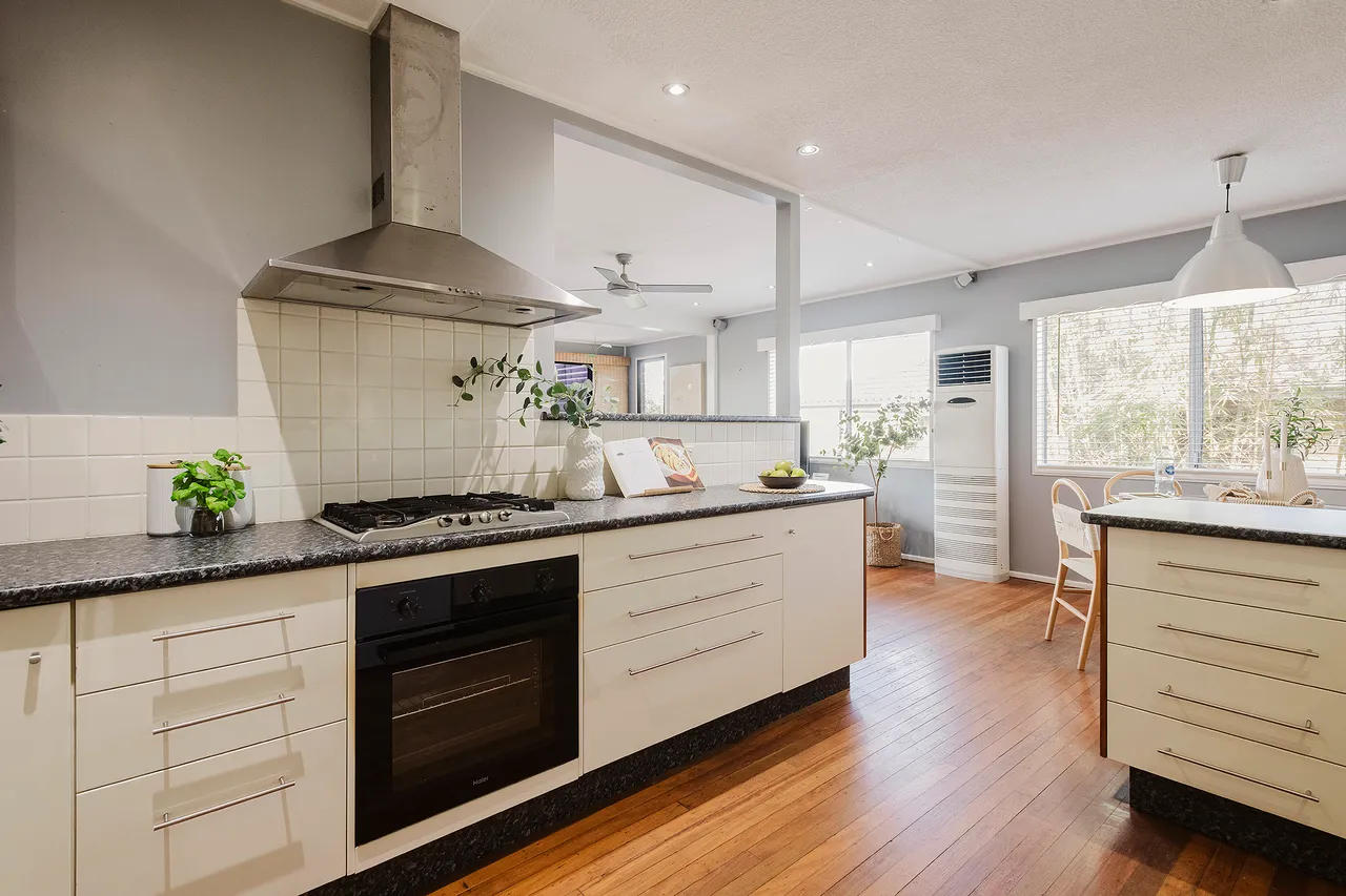 28 Gordon Road, Ferny Hills, QLD 4055 - Image 6