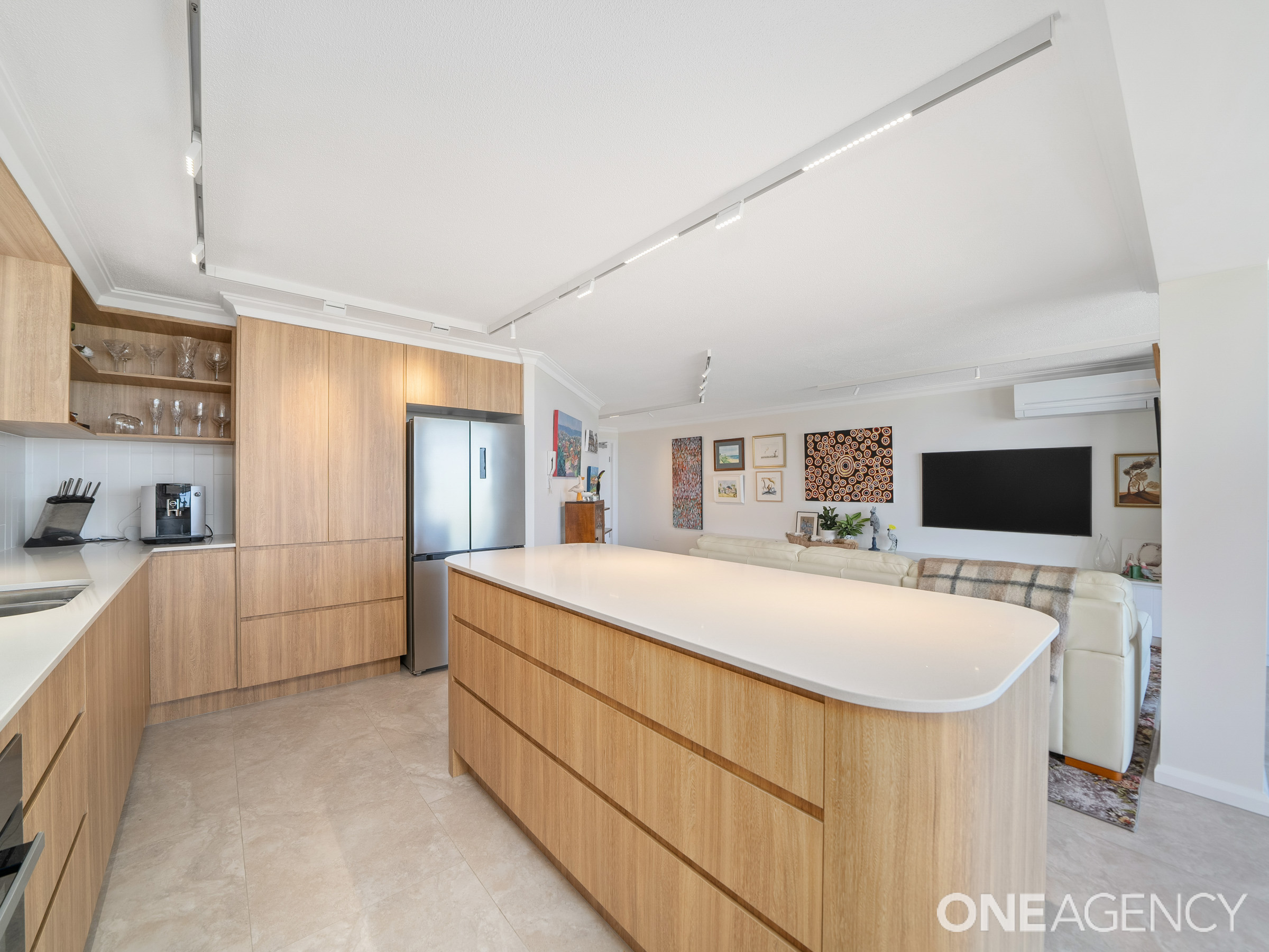 4 108 PRINCE EDWARD PARADE, SCARBOROUGH QLD 4020 - Image 4