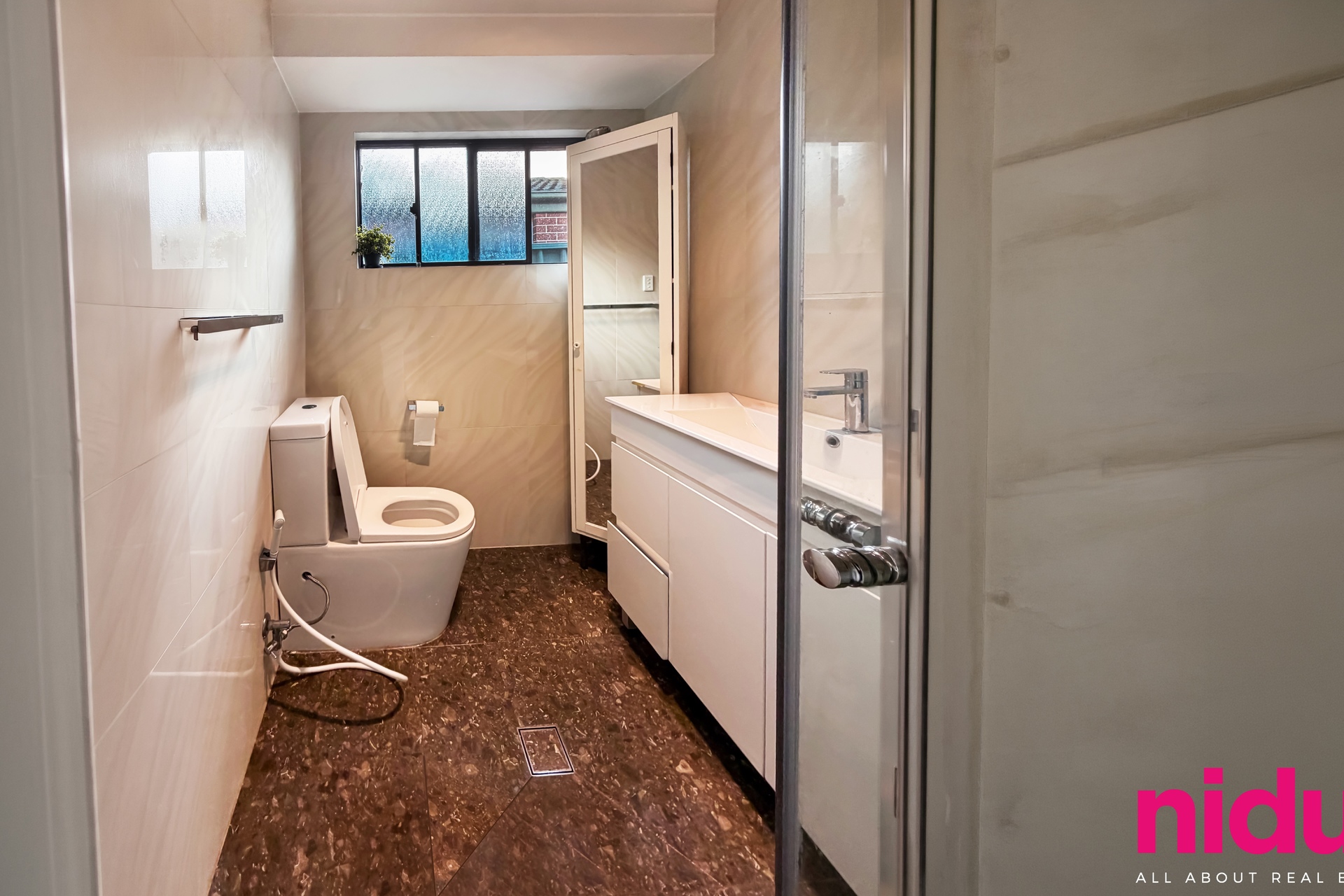 8 5 WOODVALE CLOSE, PLUMPTON NSW 2761 - Image 4