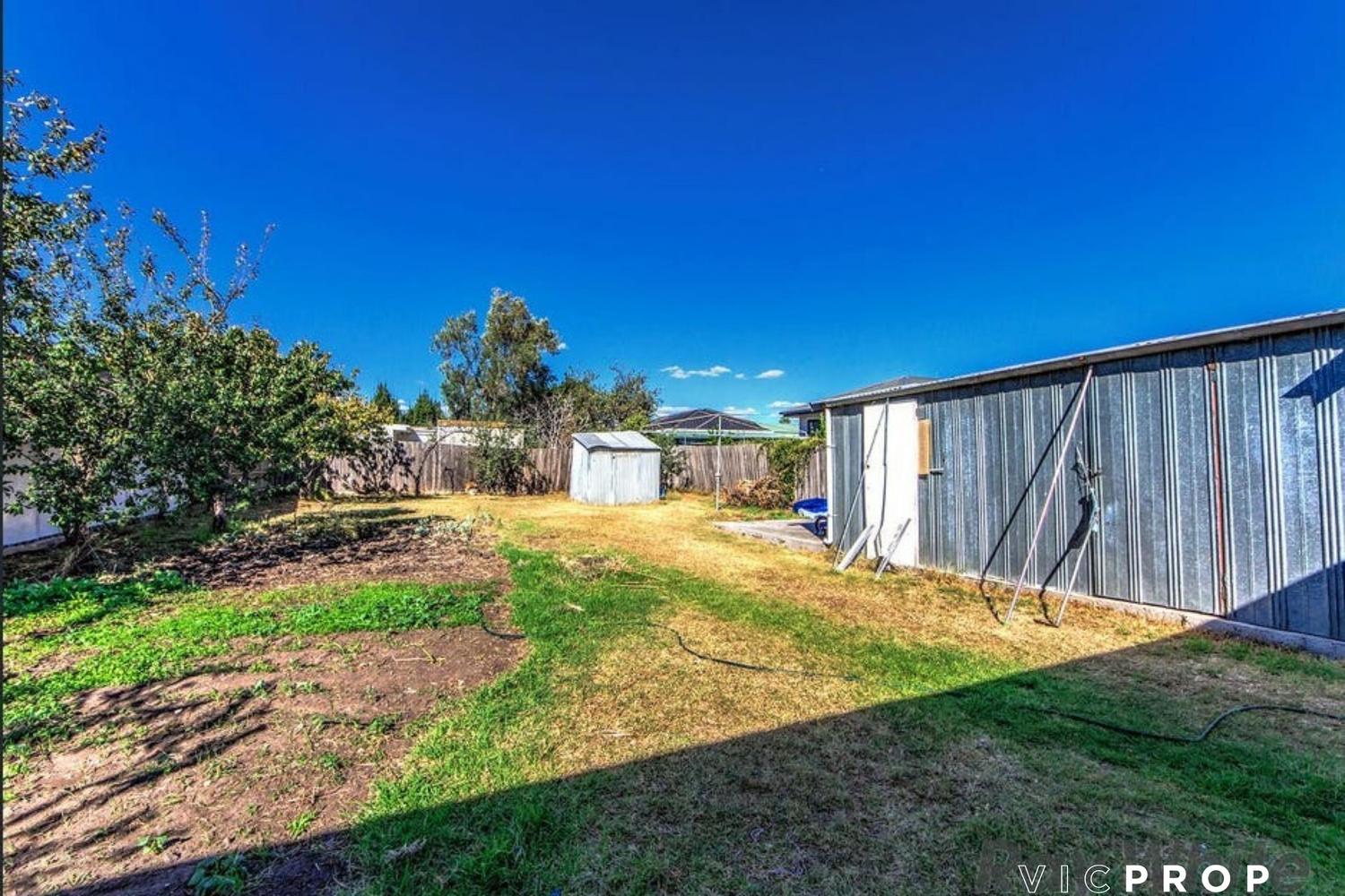 3-bedroom house at 64 WALMER AVENUE, St Albans VIC 3021, Brimbank, Victoria