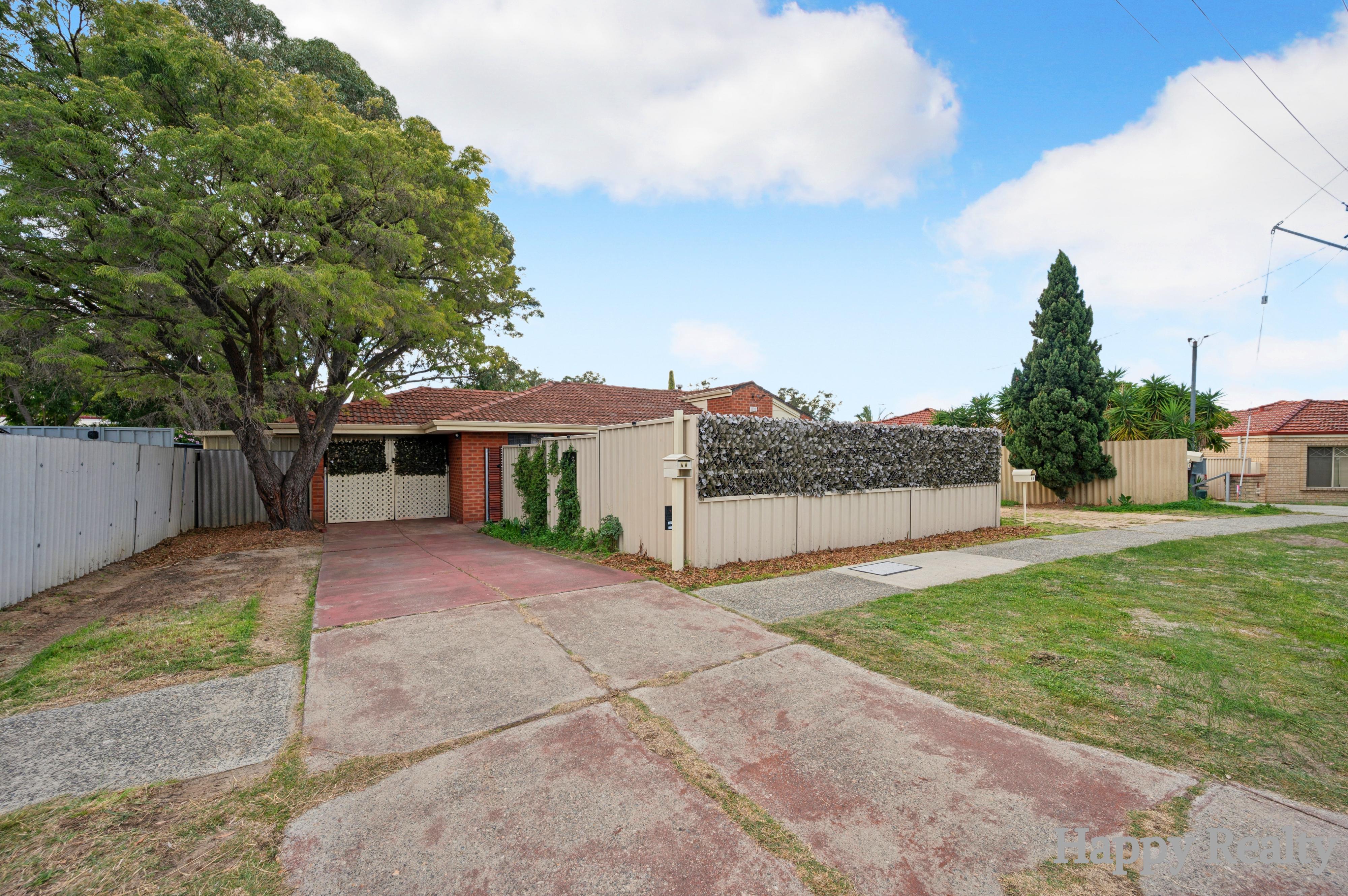 4 DENHAM WAY, Thornlie WA 6108 - Image 1