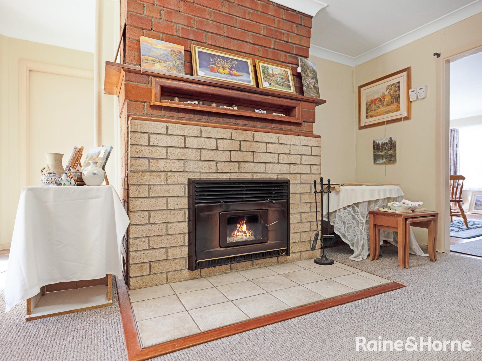 3-bedroom house at GOLD NUGGERTS 33 DENISON STREET, SOFALA NSW 2795, Bathurst, New South Wales
