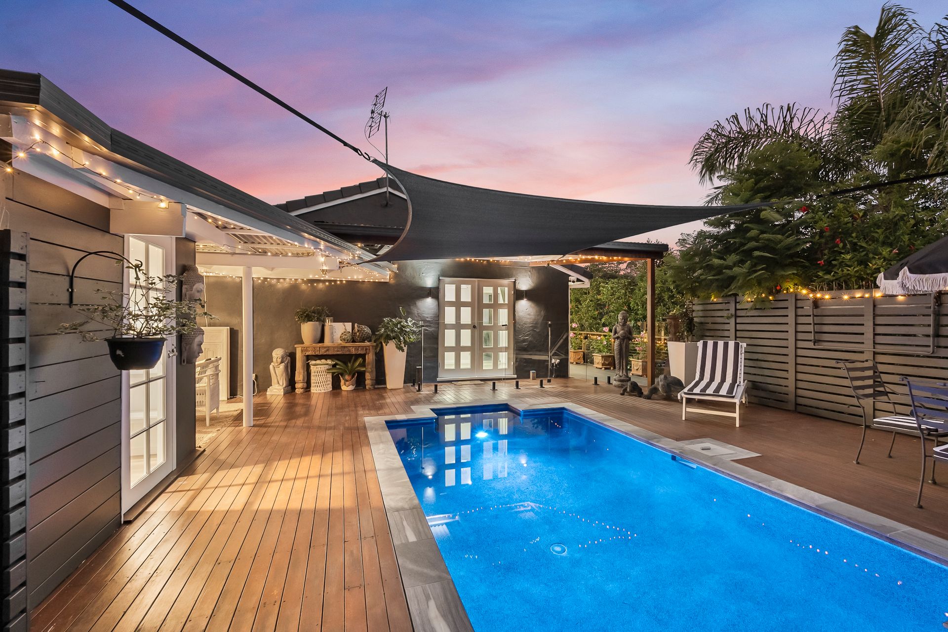 4 Mariposa Court, Nerang, QLD 4211 - Image 1