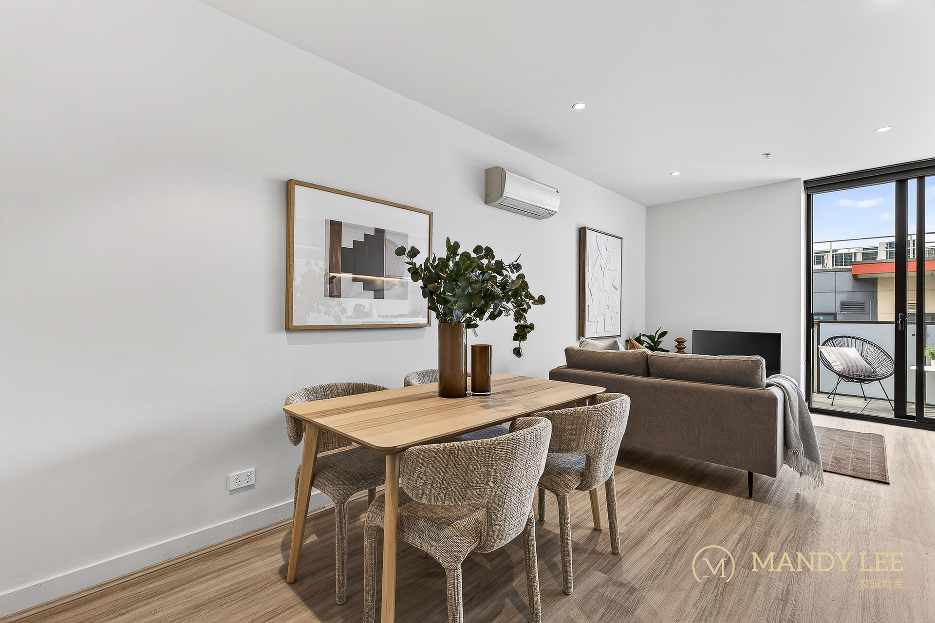 1012 5 ELGAR COURT, DONCASTER VIC 3108 - Image 2