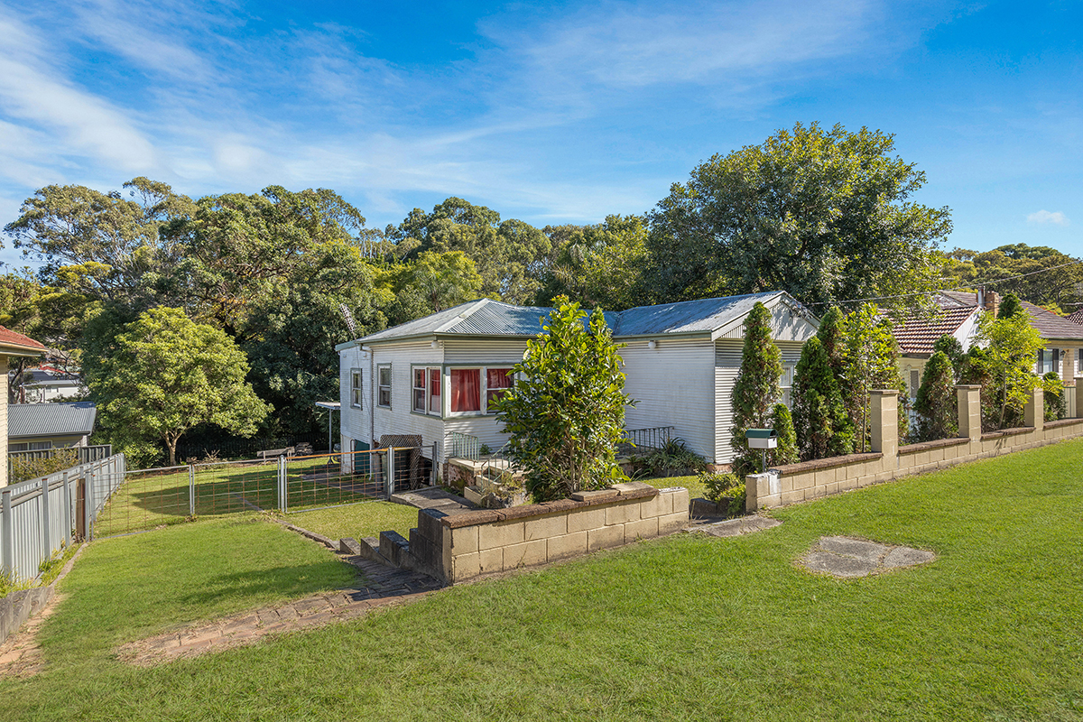 277 MAIN ROAD, Fennell Bay NSW 2283 - Image 1