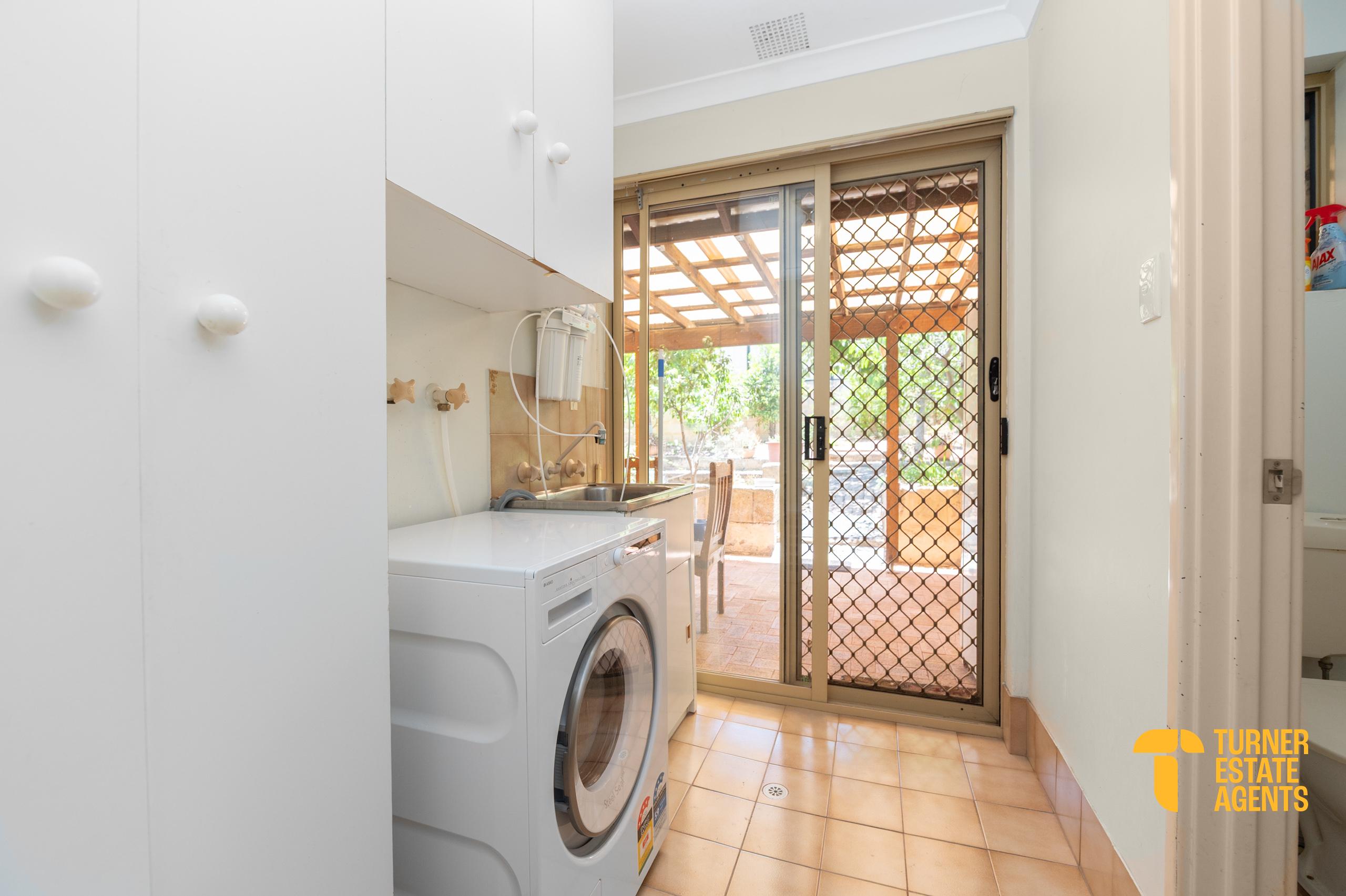 17 Luffe Court, Swan View, WA 6056 - Image 8