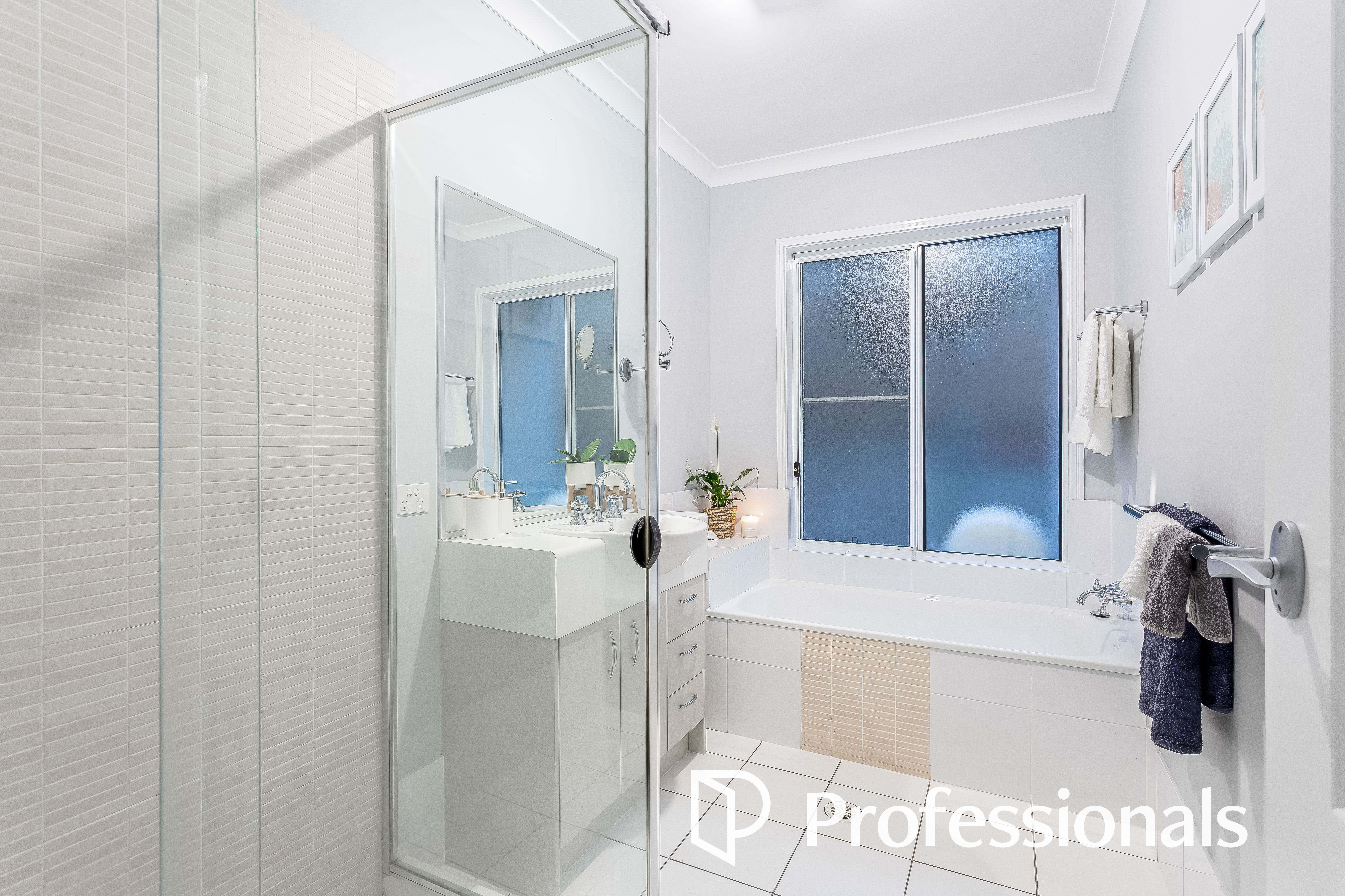 4-bedroom house at 7 Paulette Court, Cashmere, QLD 4500, Moreton Bay, Queensland