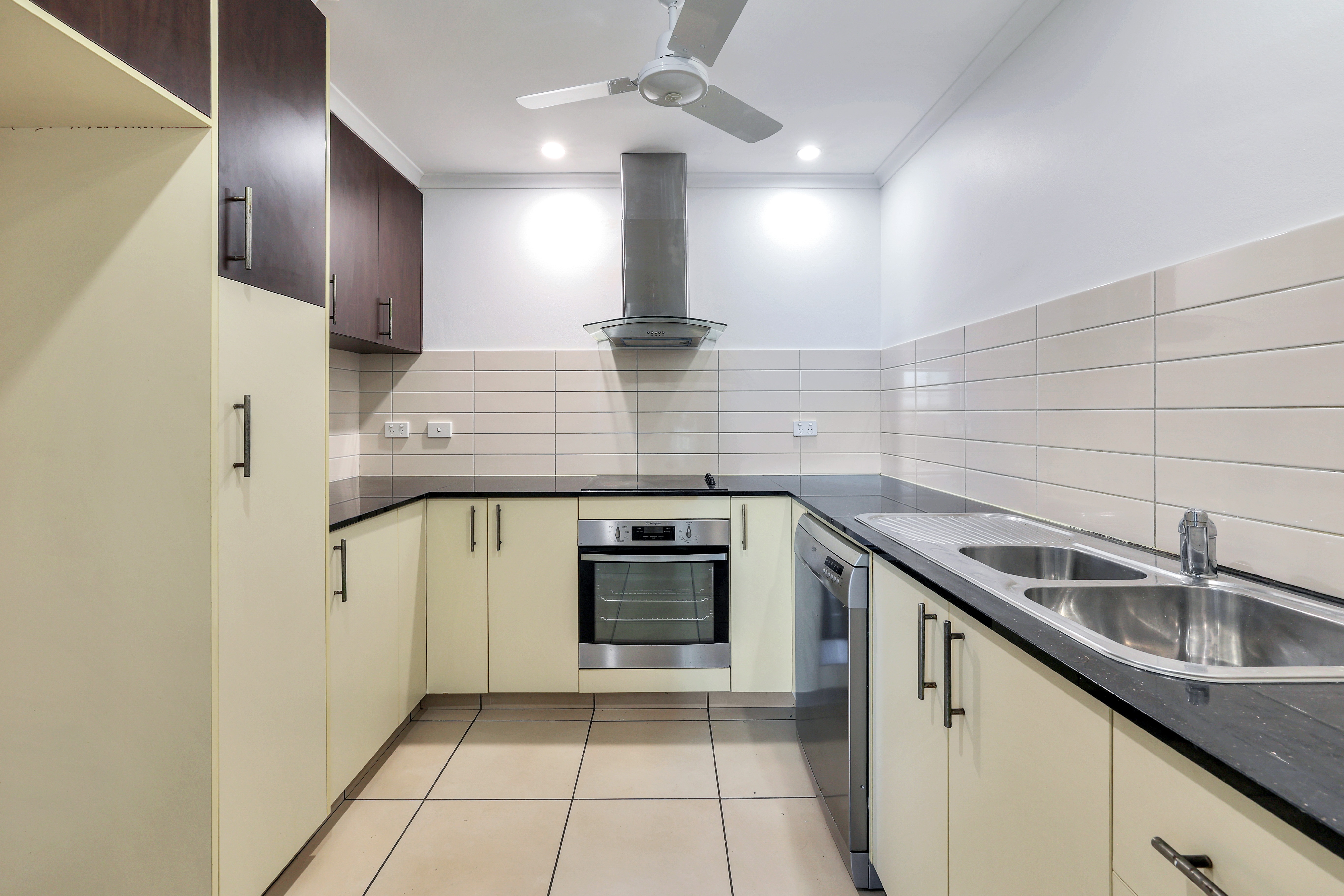 3-bedroom unit at 19/14 Dashwood Place, Darwin City, Nt, 0800, Darwin, Northern Territory