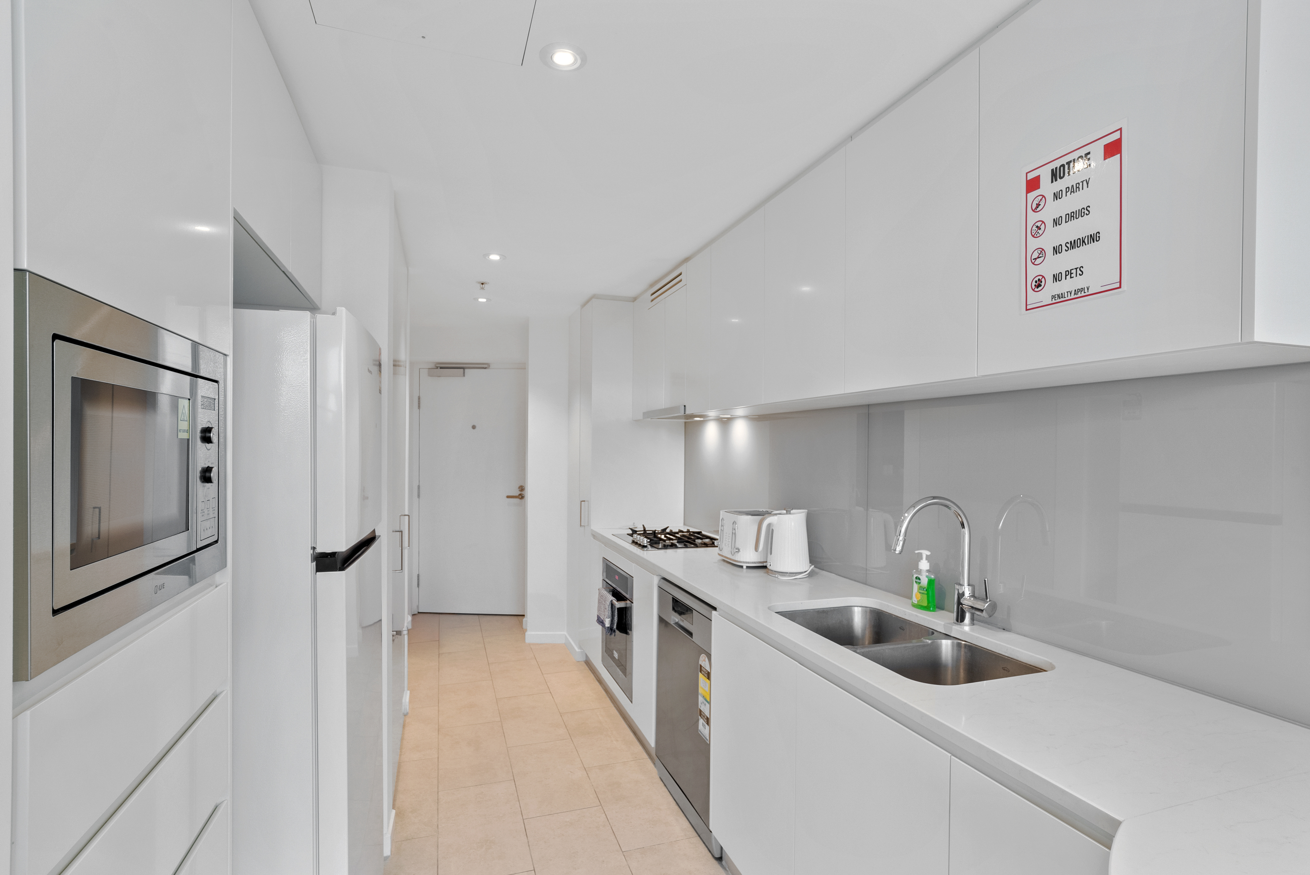 3-bedroom unit at APARTMENT 4305 222 MARGARET STREET, BRISBANE CITY QLD 4000, Brisbane, Queensland