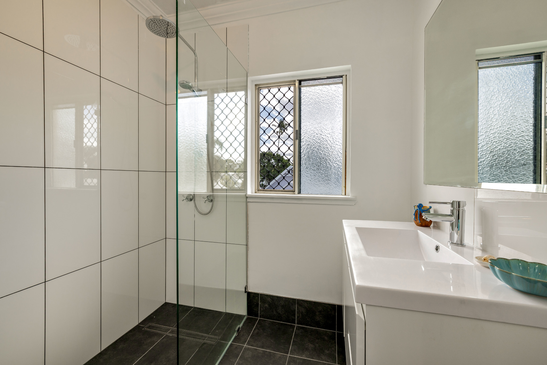 2/184-190 Gatton Street, Manunda, QLD 4870 - Image 5