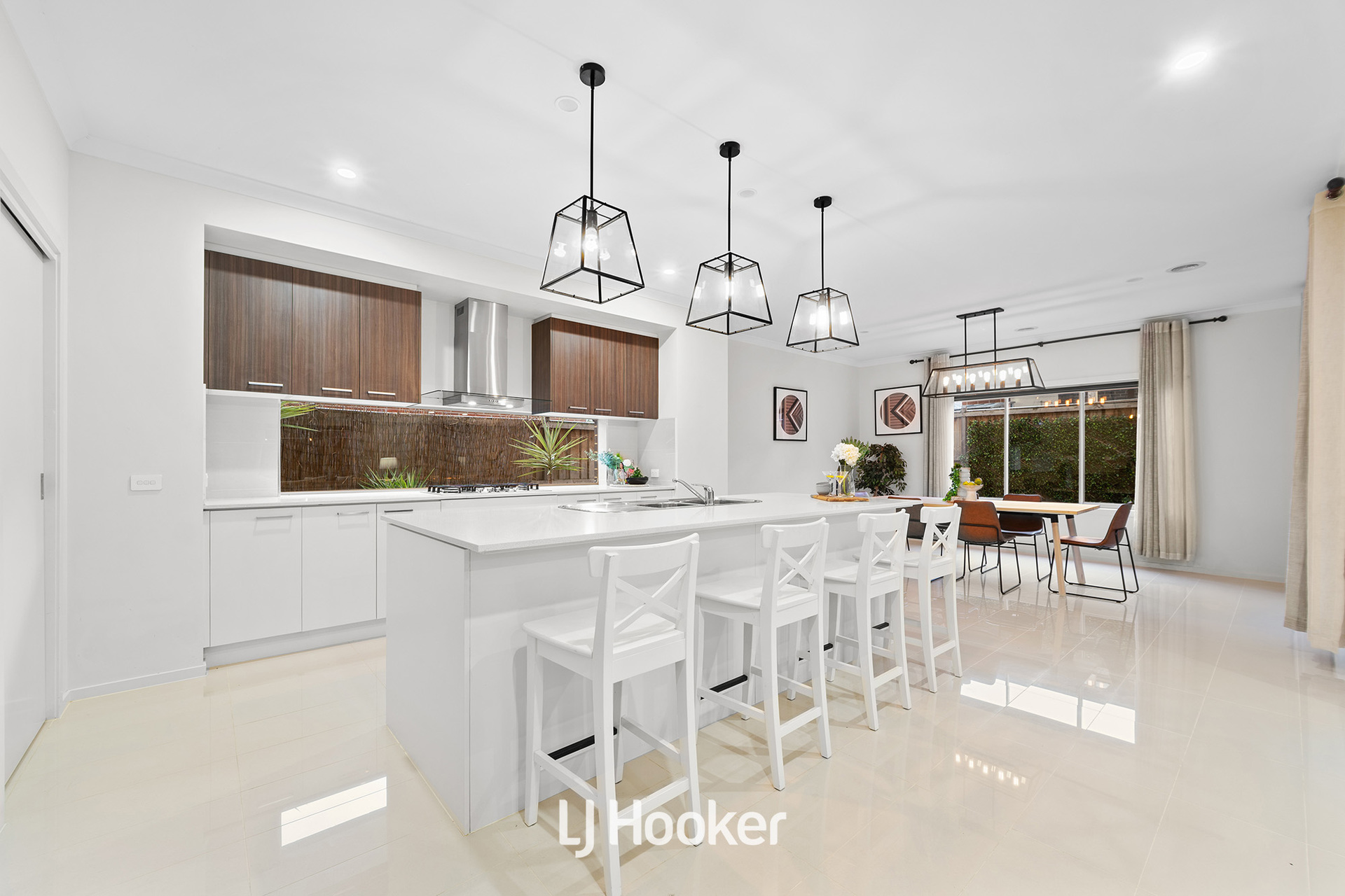 32 Rathberry Circuit, Clyde North, VIC 3978 - Image 9