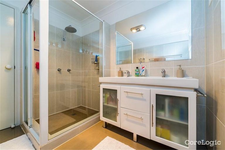 999 Napper Road , Arundel, Qld, 4214 - Image 4