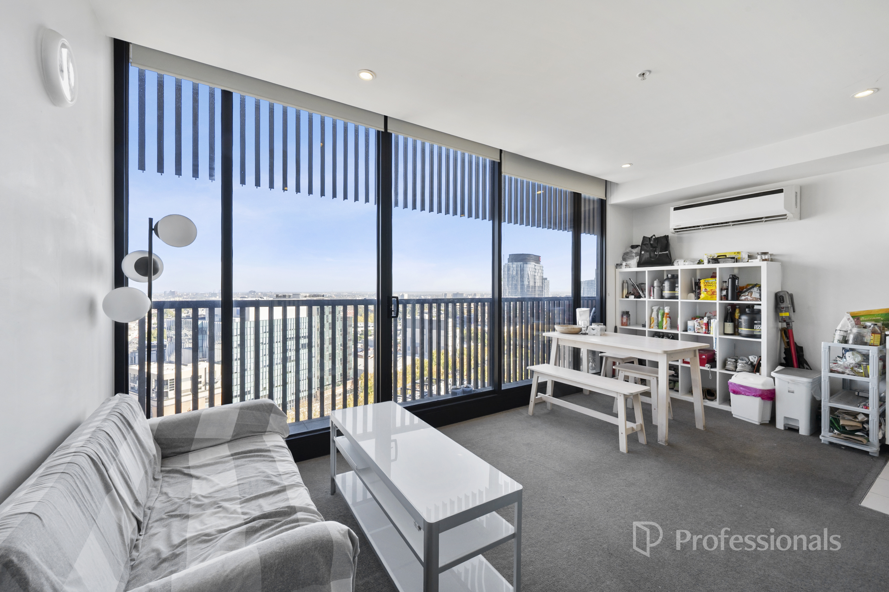 1802/6 Leicester Street, Carlton, Vic, 3053 - Image 2