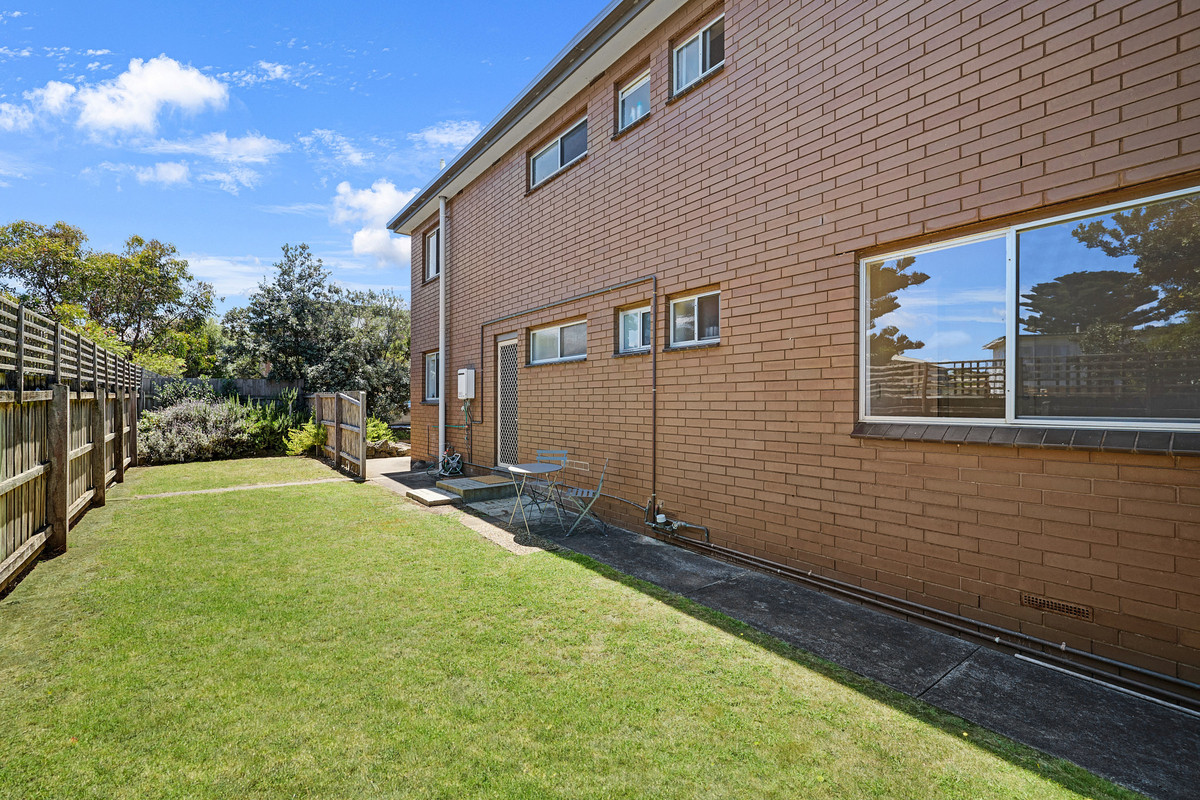 3-bedroom unit at 6/3 The Esplanade, Torquay, Vic, 3228, Surf Coast, Victoria