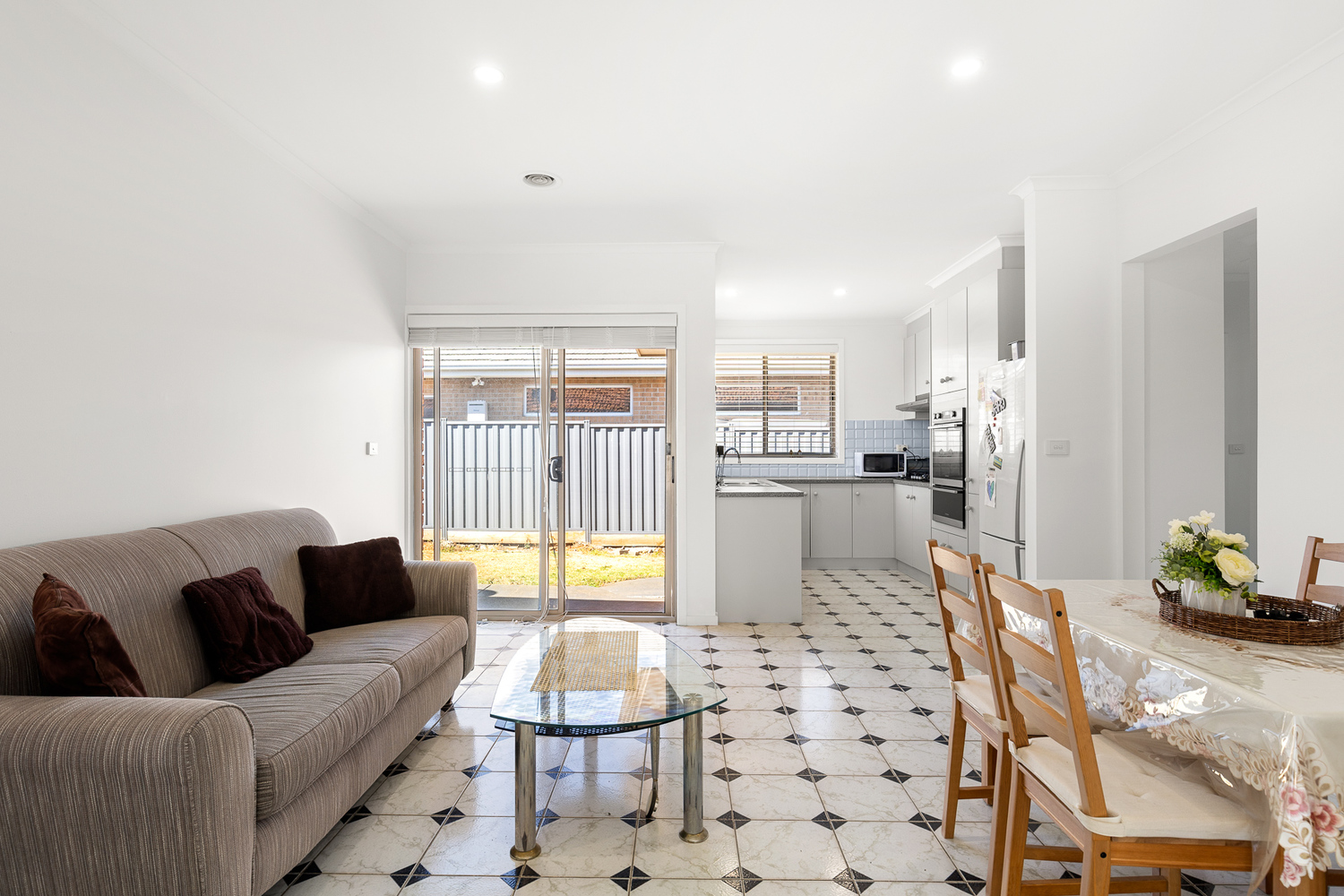 2 70 DELBRIDGE DRIVE, SYDENHAM VIC 3037 - Image 5