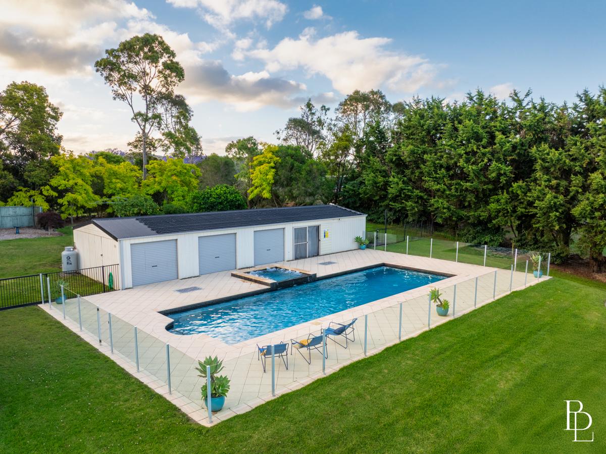 5-bedroom house at 6 ALLAWAH PLACE, Dunmore NSW 2529, Shellharbour, New South Wales