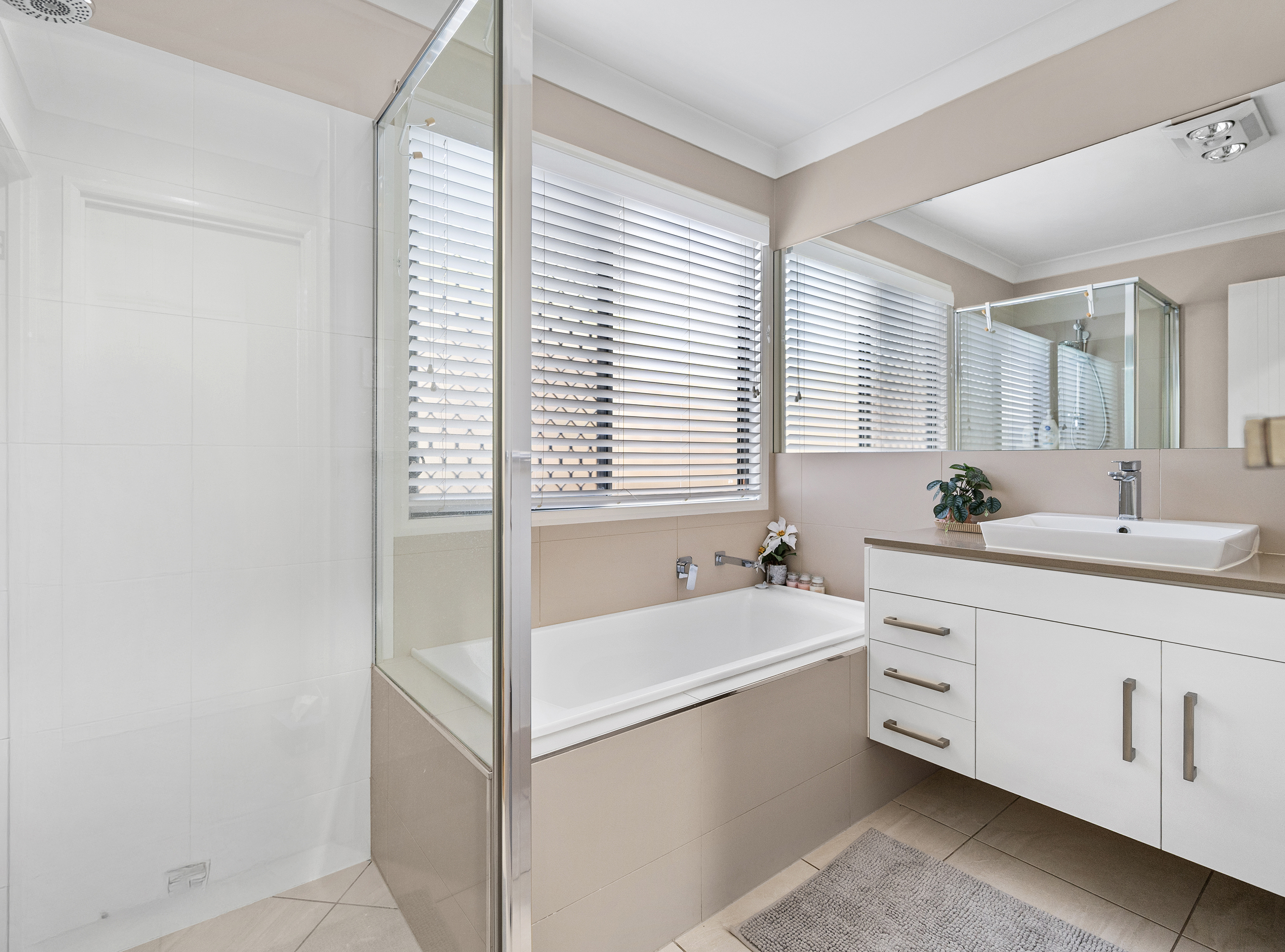 5/340 Hume Street, Centenary Heights, QLD 4350 - Image 10