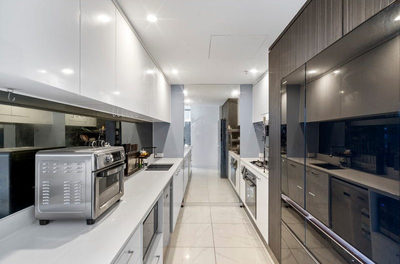 3306/5 Harbour Side Court, Biggera Waters, QLD 4216 - Image 8