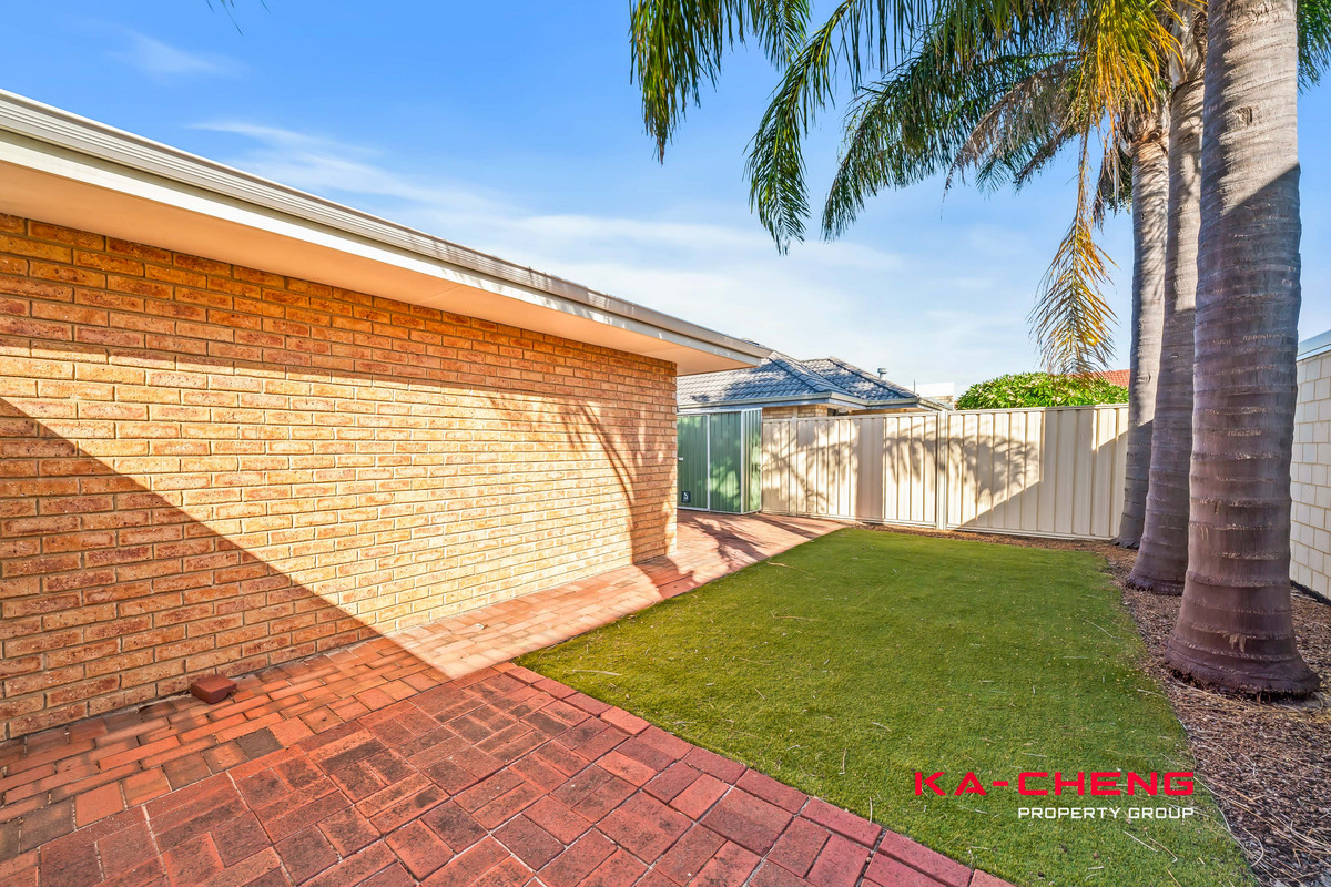 3-bedroom unit at 4/284 Grand Promenade, Dianella, WA 6059, Bayswater, Western Australia