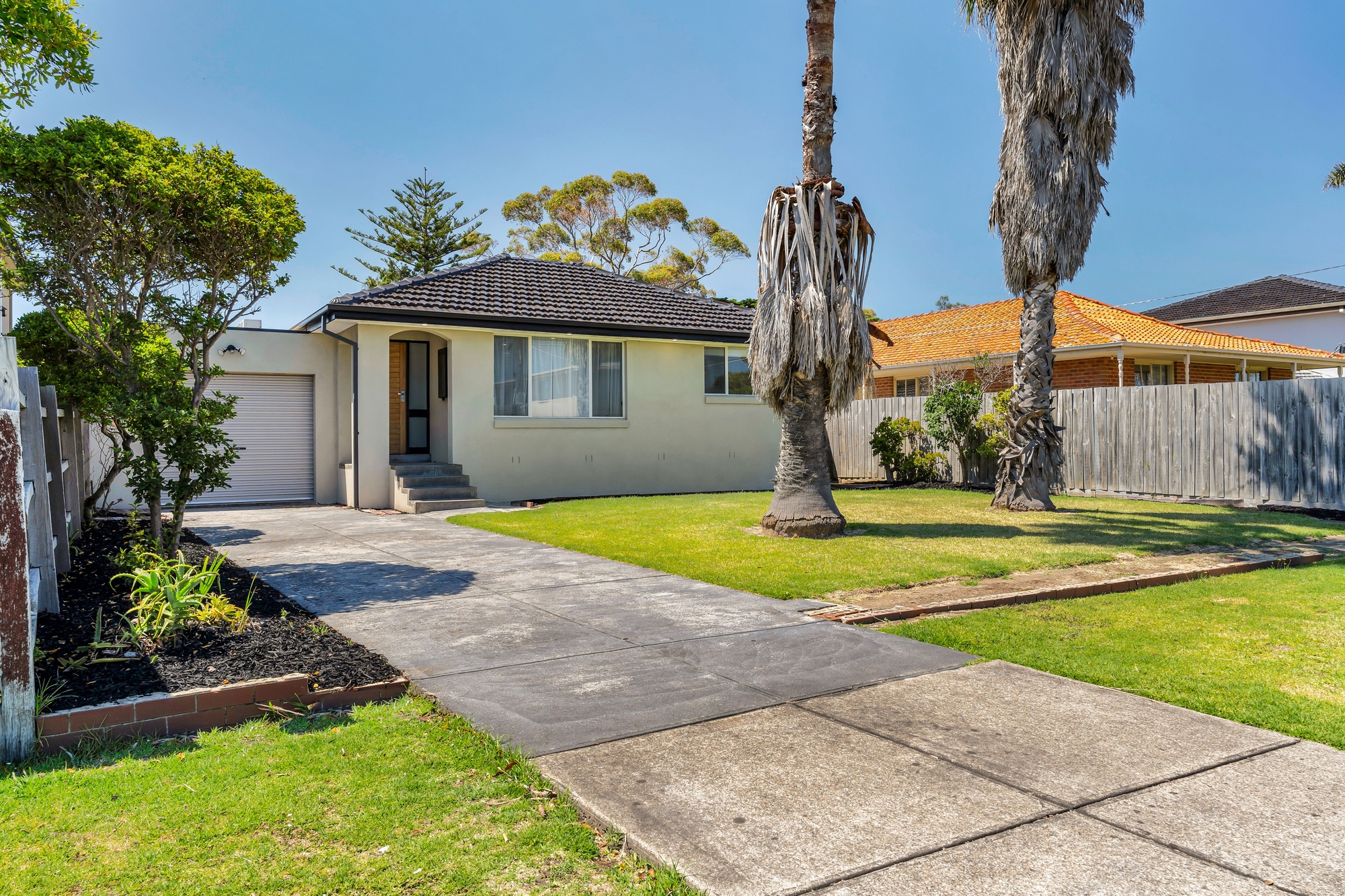 216 DROMANA PARADE, Safety Beach VIC 3936 - Image 2