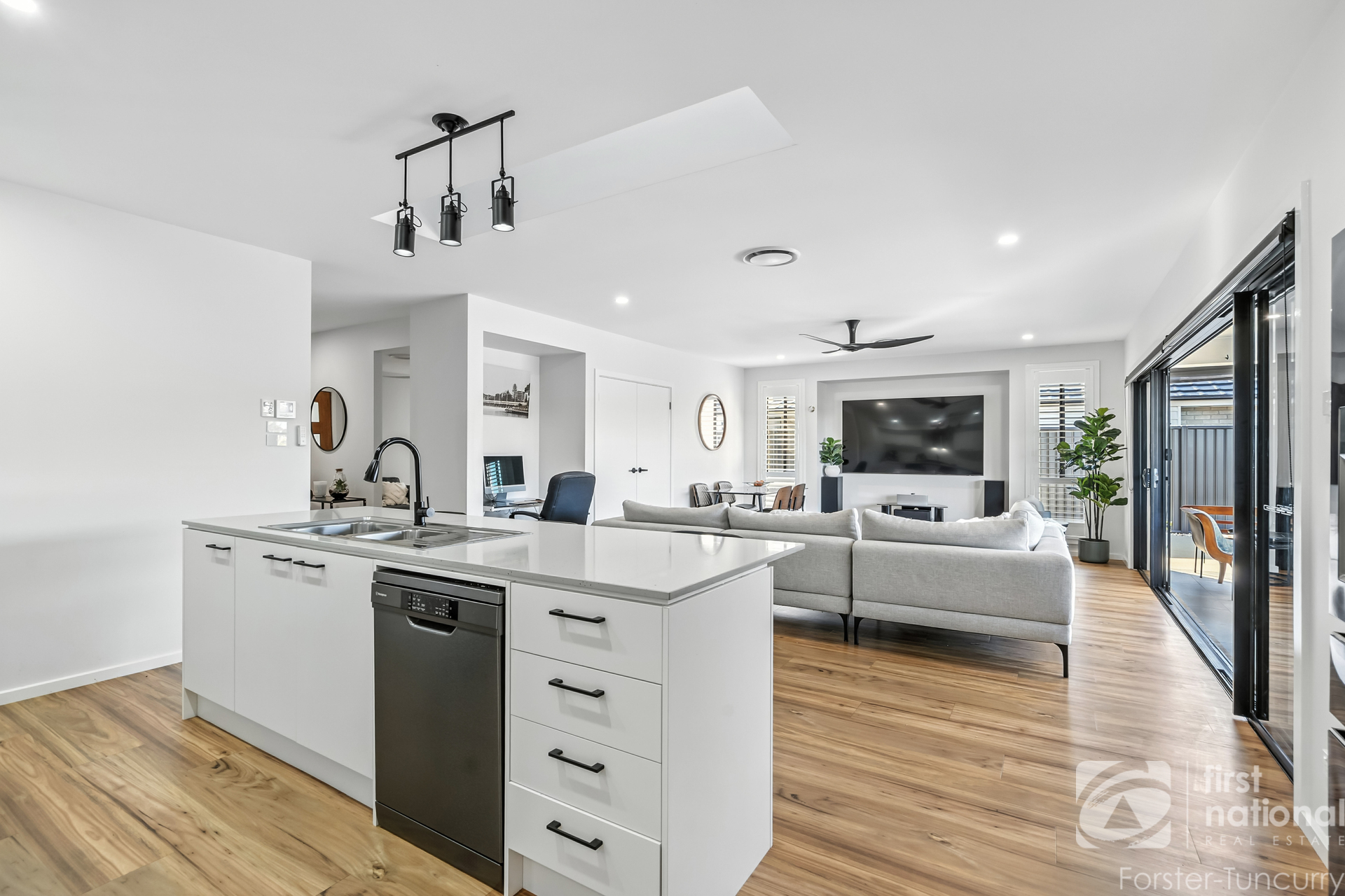 65 KENTIA DRIVE, Forster NSW 2428 - Image 8