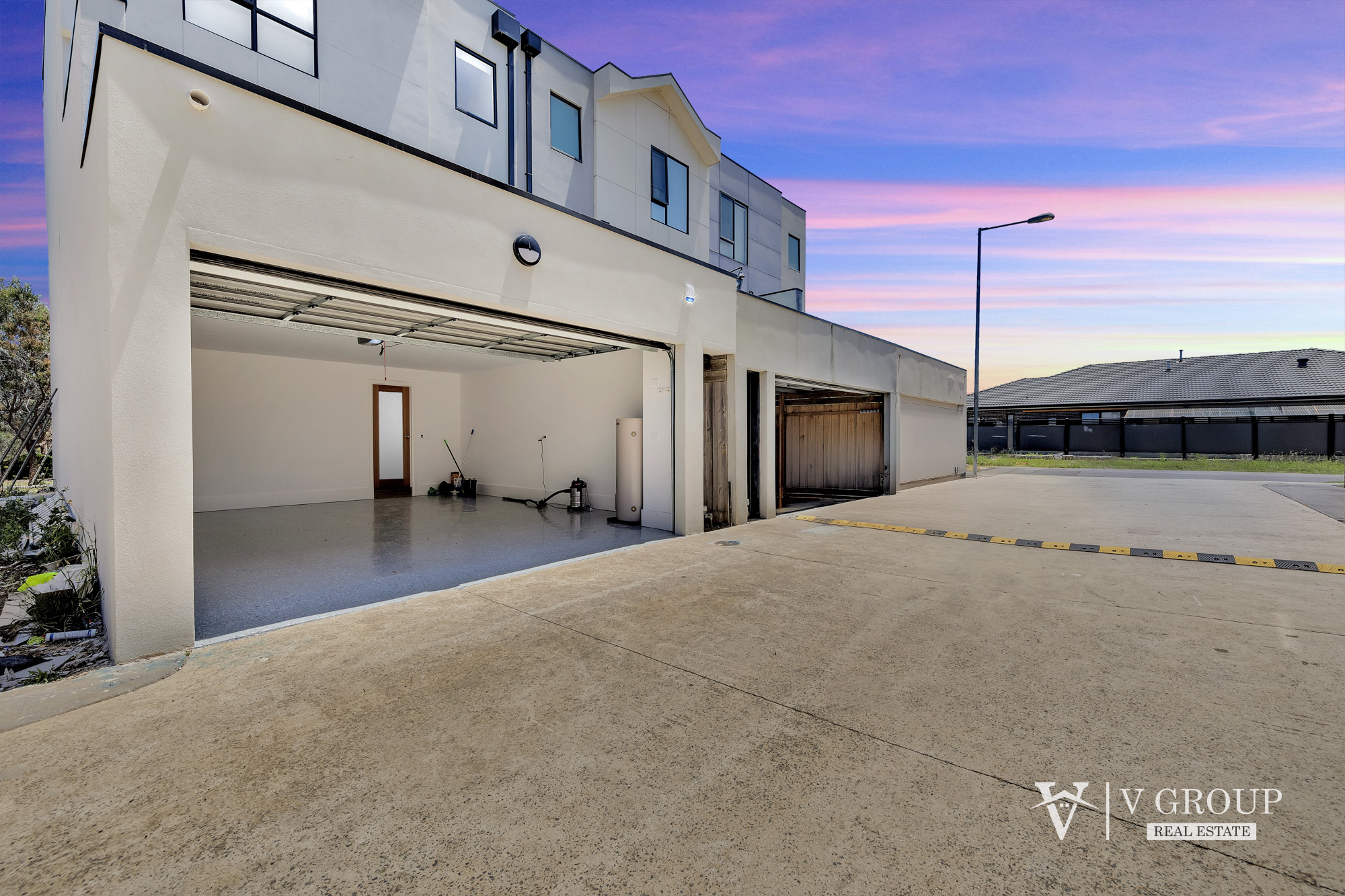 3-bedroom unit at 3/20 Featherpark Way, Craigieburn, VIC 3064, Hume, Victoria