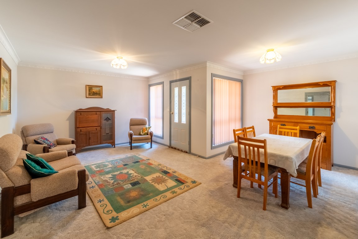 91 POLARIS STREET, Temora NSW 2666 - Image 3