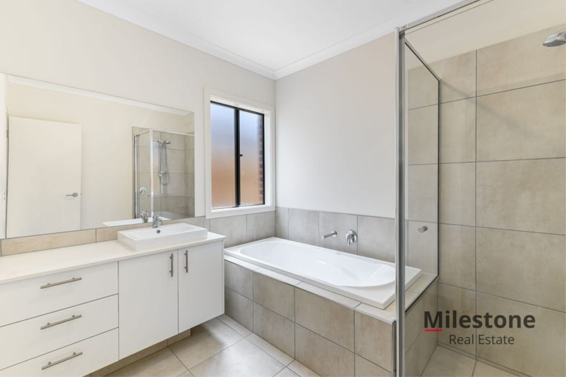 24 DREAM AVENUE, Cranbourne East VIC 3977 - Image 4