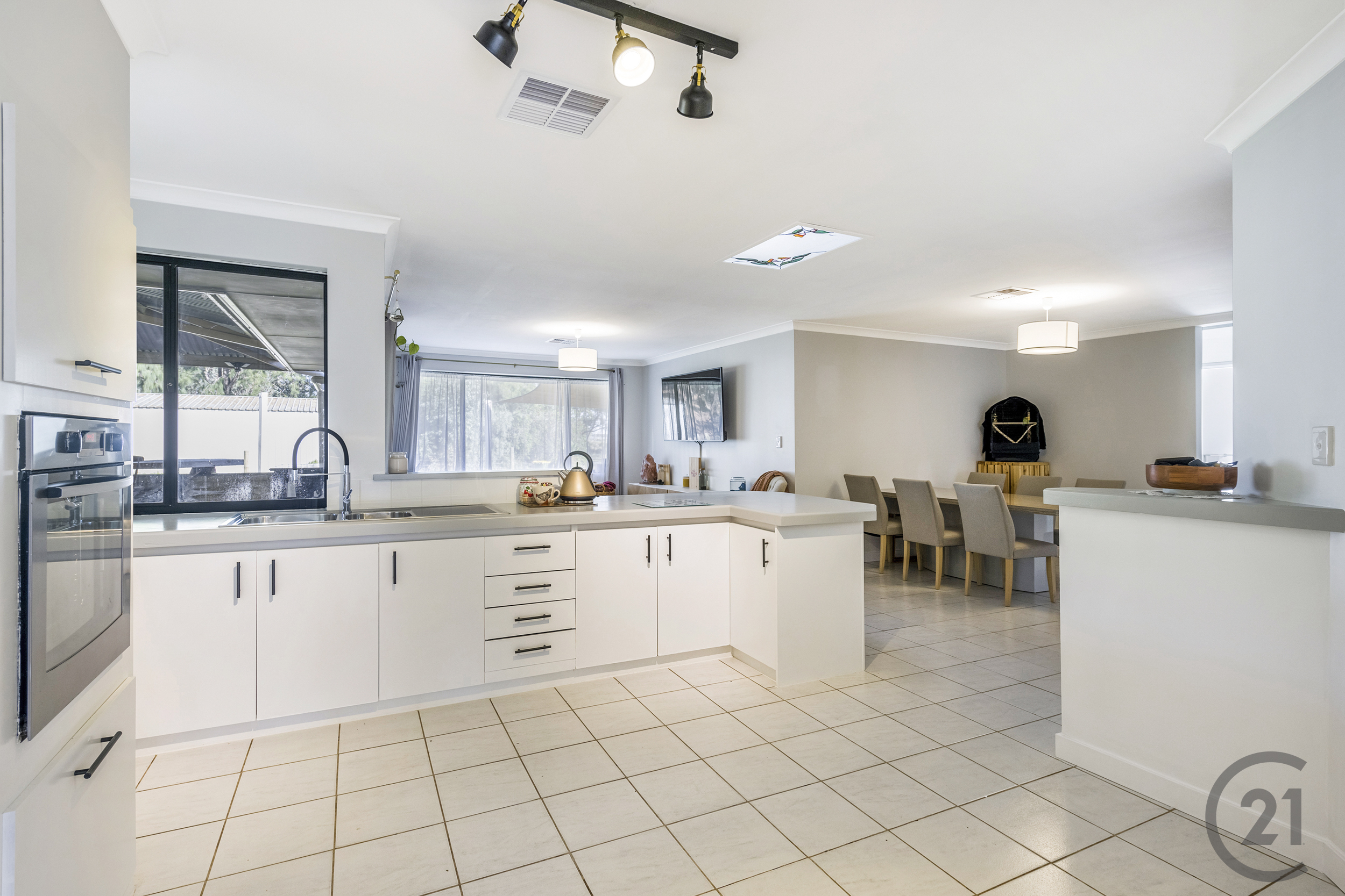 33 THOMAS STREET, Pinjarra WA 6208 - Image 5