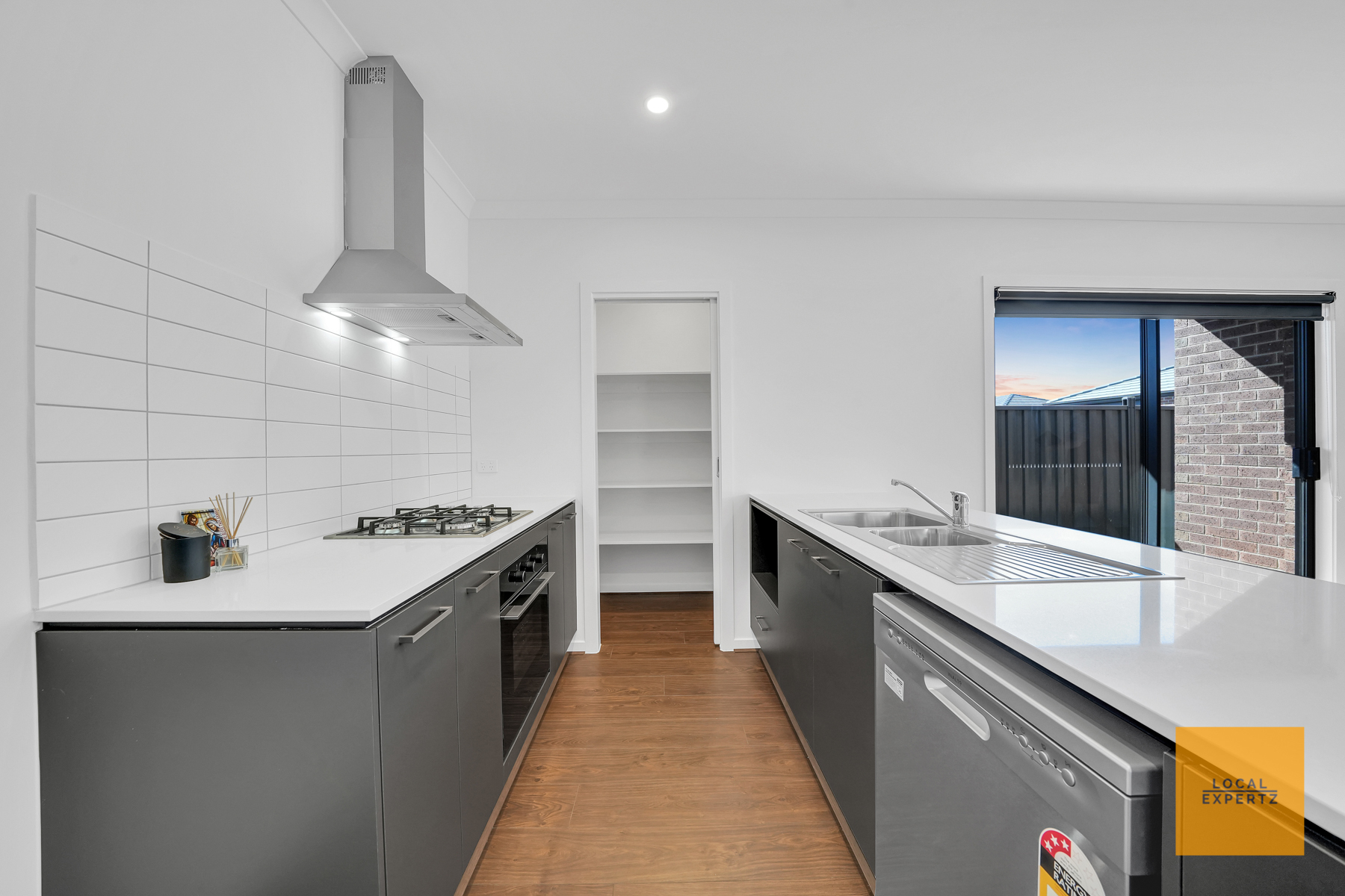30 Bindaree Drive, Melton South, Vic, 3338 - Image 3