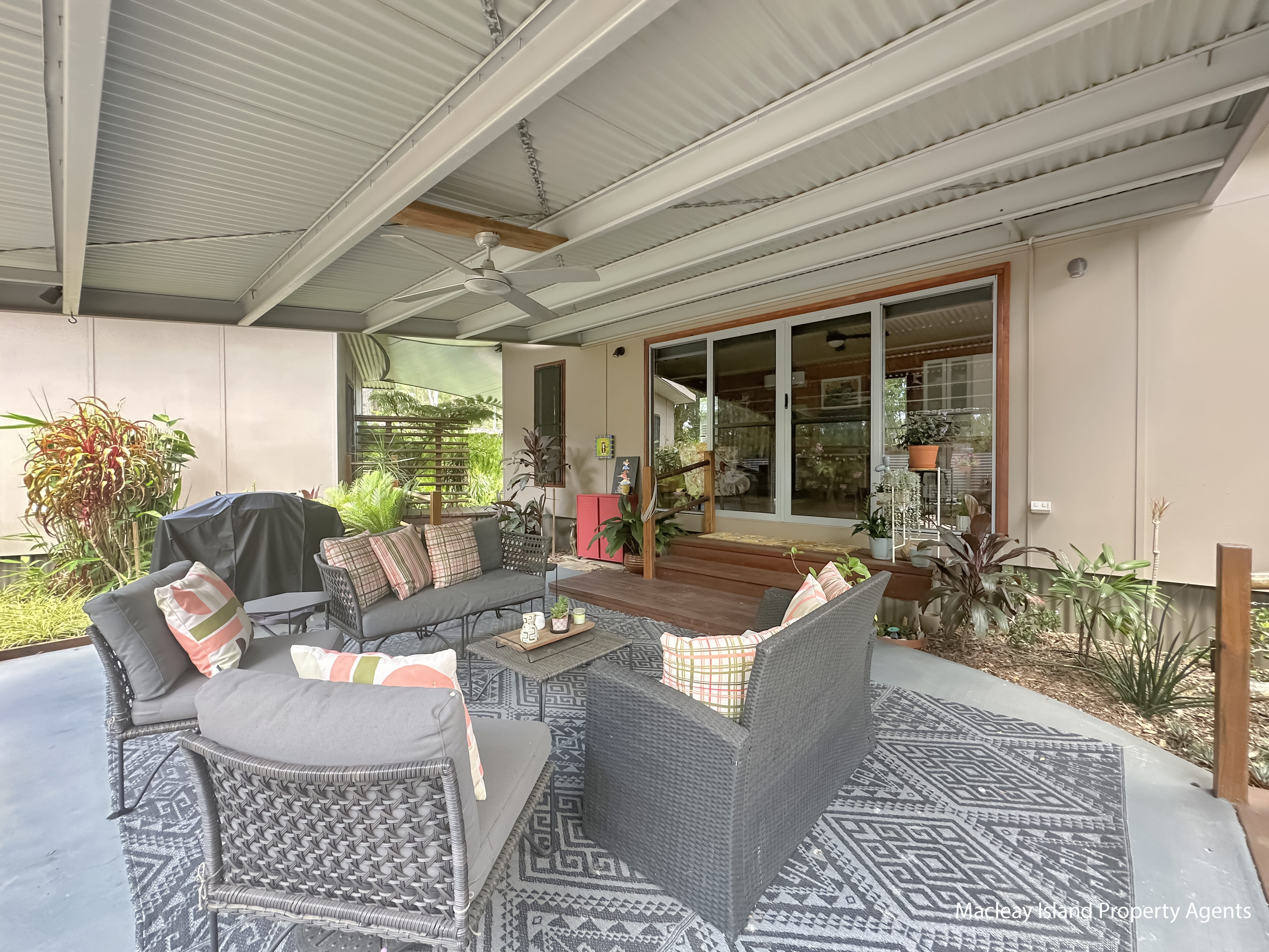 11 Kevin Street, Macleay Island, QLD 4184 - Image 9