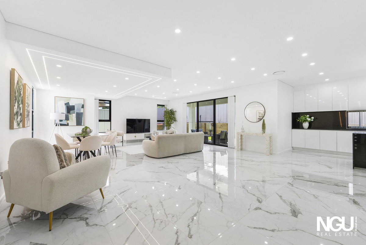 5-bedroom house at 13 Kuala Close, Dean Park, NSW 2761, Blacktown, New South Wales