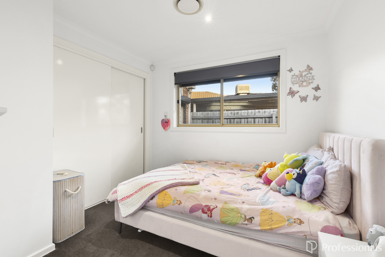 11 EAGLE TERRACE, Taylors Lakes VIC 3038 - Image 9