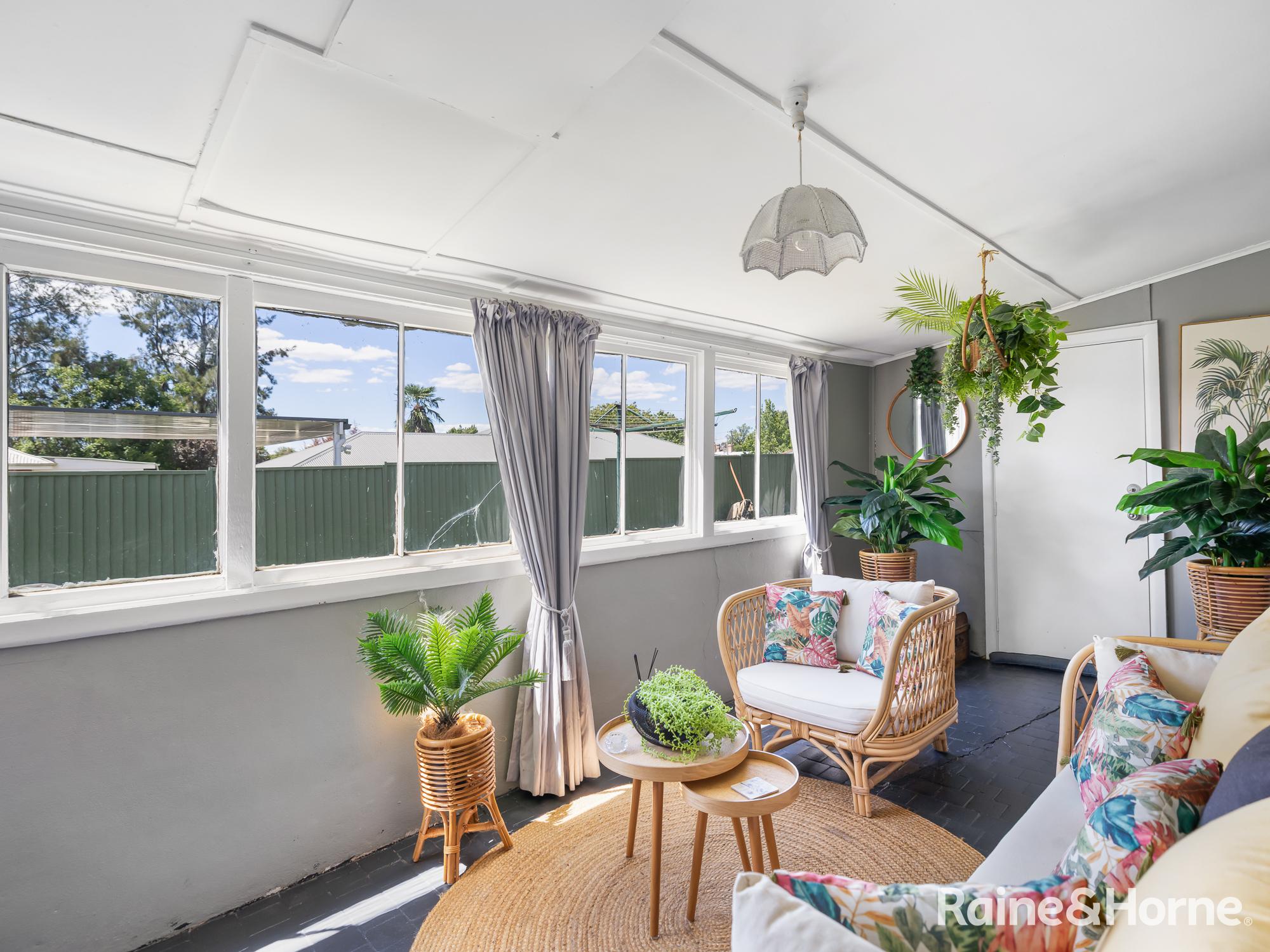 3-bedroom house at 112 Peel Street, Bathurst, NSW 2795, Bathurst, New South Wales