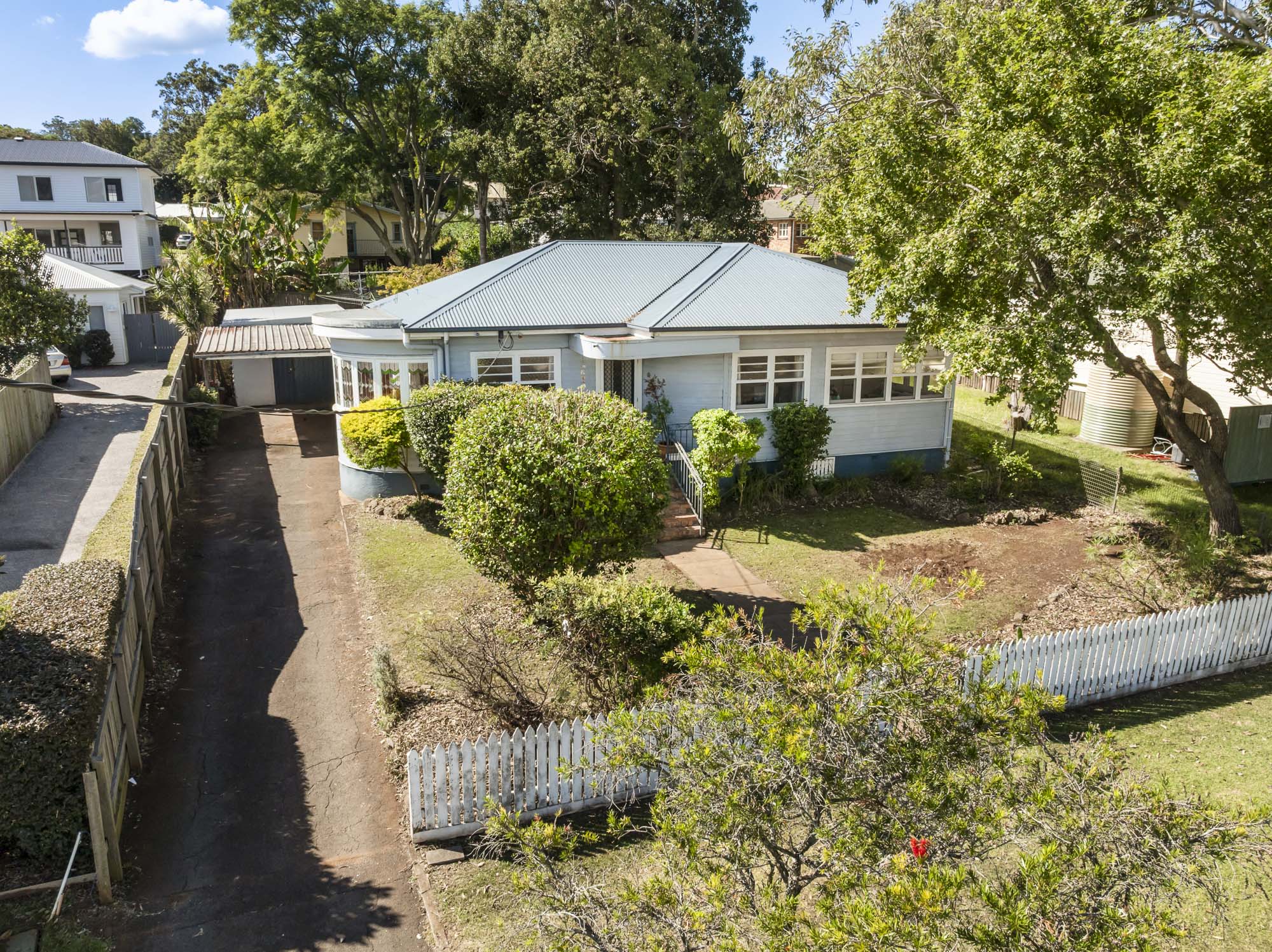 25 GEOFFREY STREET, Mount Lofty QLD 4350 - Image 1
