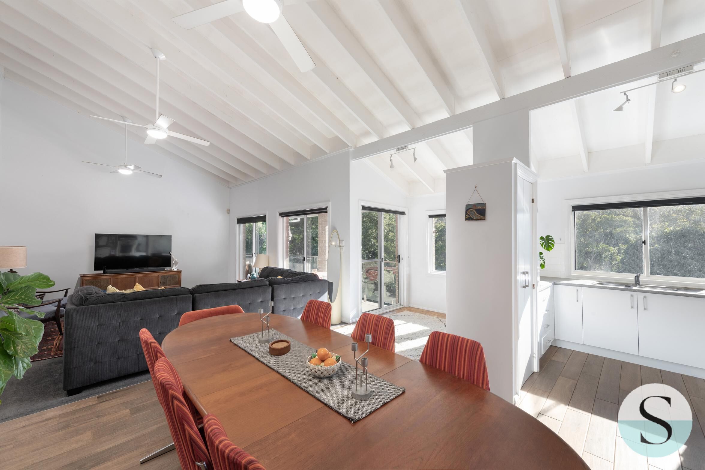 63 SCENIC DRIVE, Caves Beach NSW 2281 - Image 9