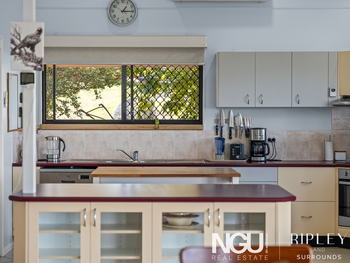 153 LAKES DRIVE, Laidley Heights QLD 4341 - Image 5