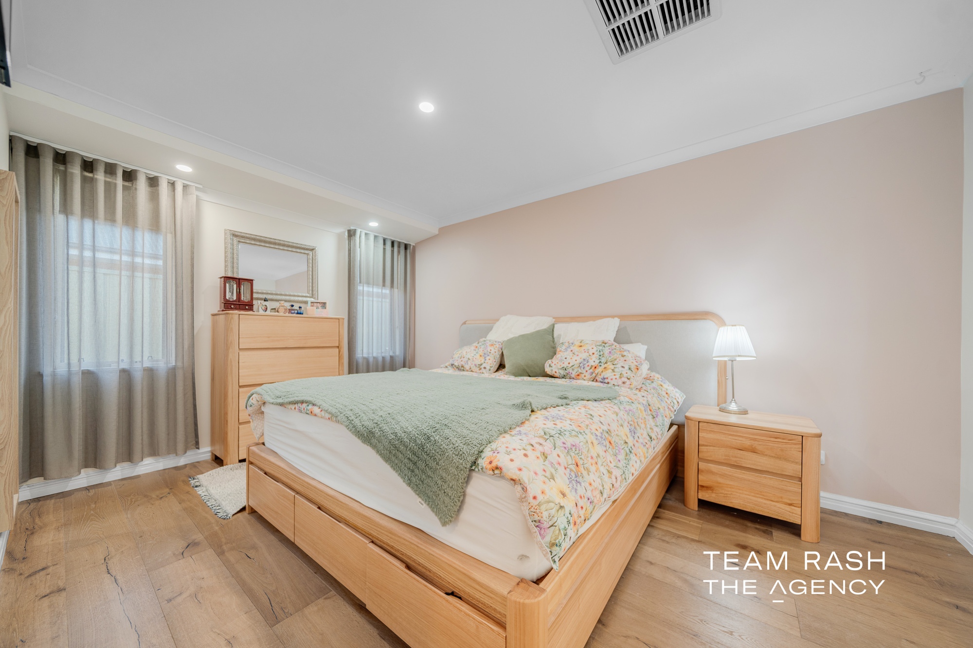 12 BENDEE DRIVE, Atwell WA 6164 - Image 5