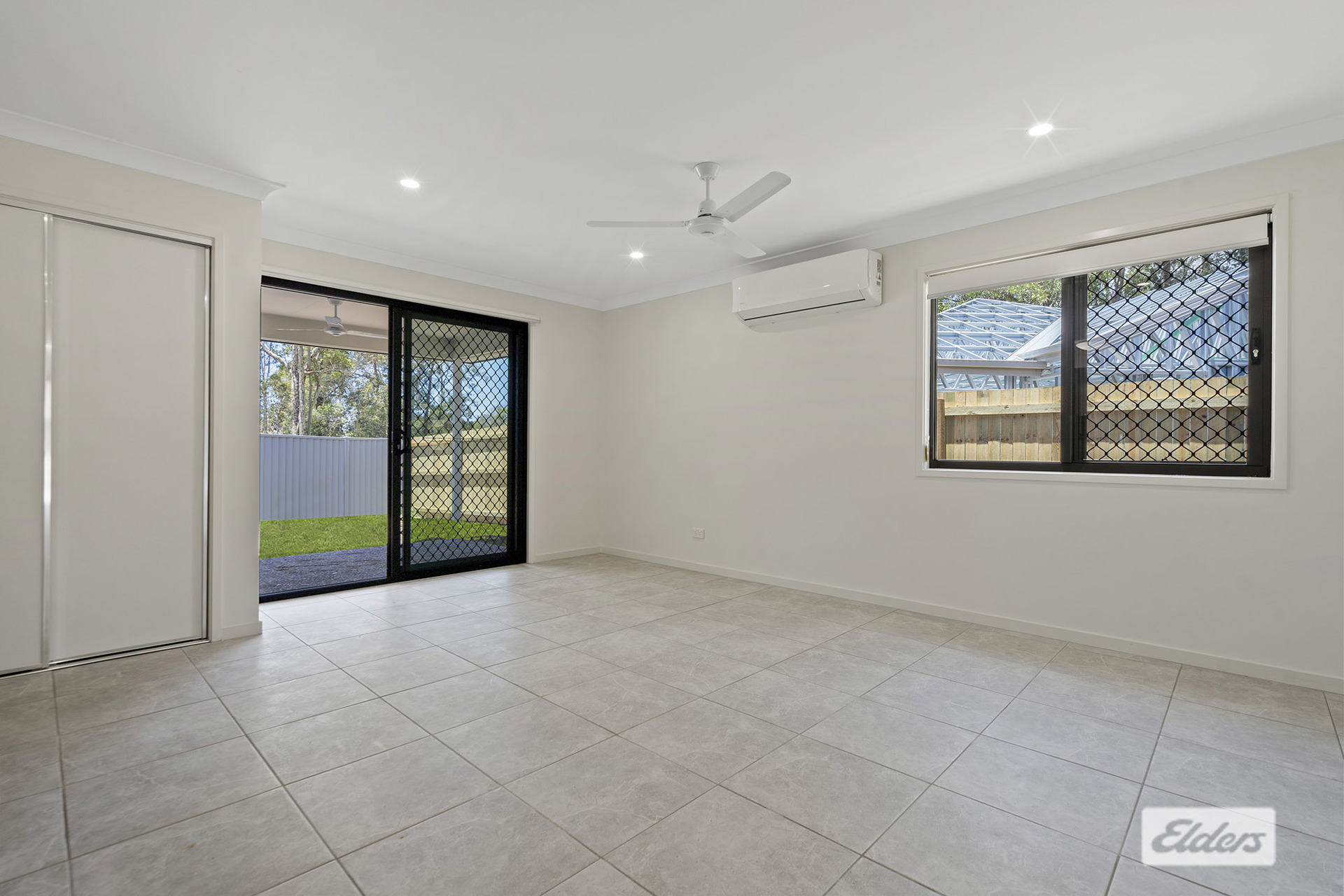 5-bedroom unit at 33 Concorde Drive, Loganholme, QLD 4129, Logan, Queensland