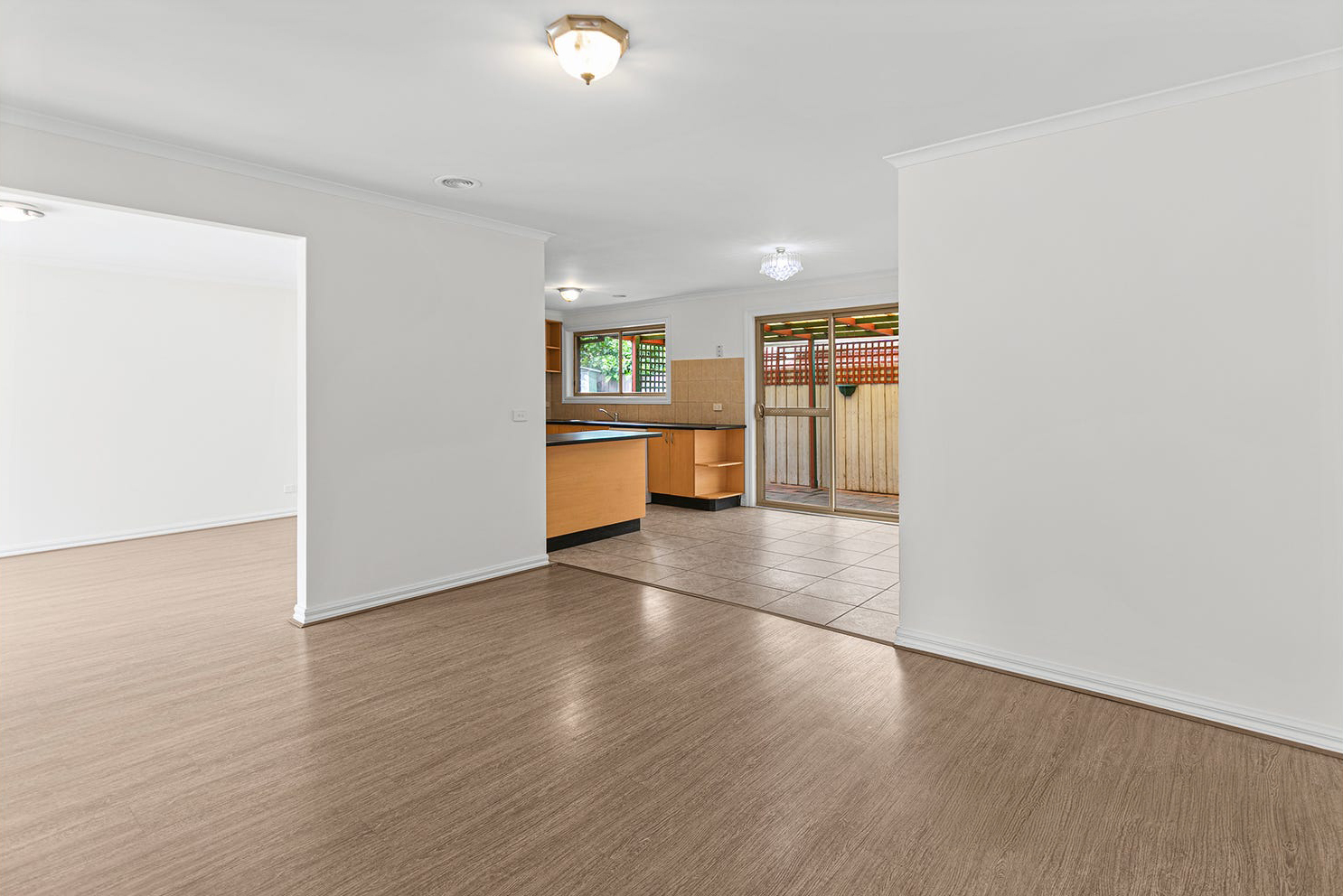 3-bedroom unit at 3/6 London Road, Broadmeadows, VIC 3047, Hume, Victoria